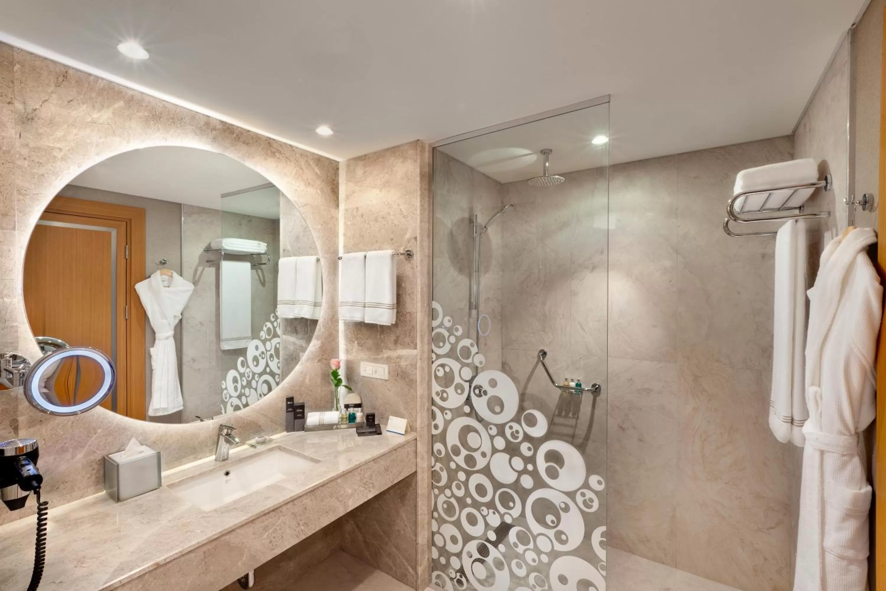 Shower in Divan Erbil Hotel