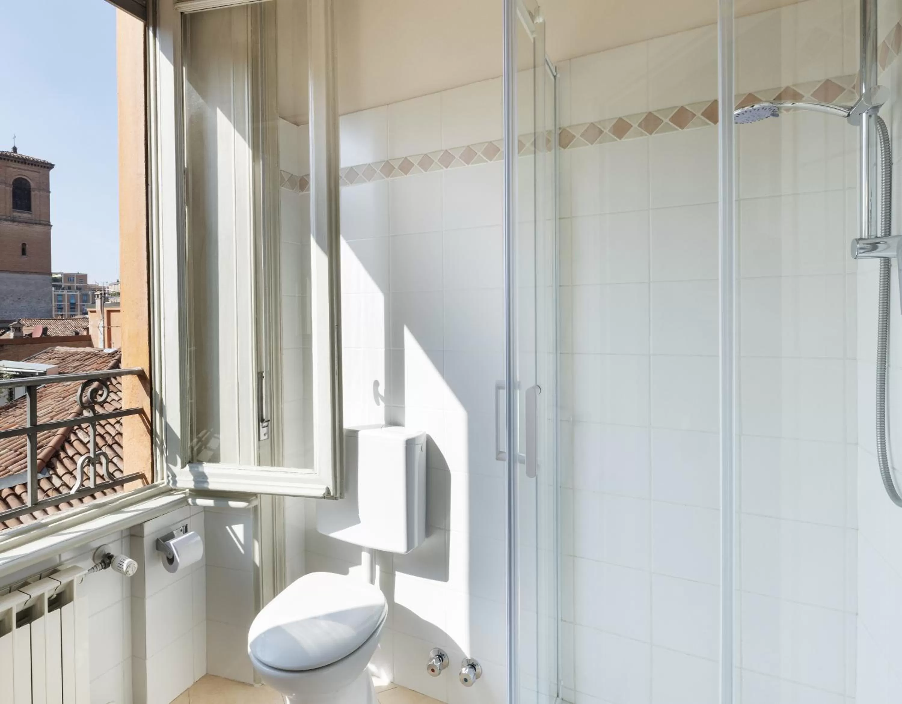 Shower in Hotel Palace Bologna Centro