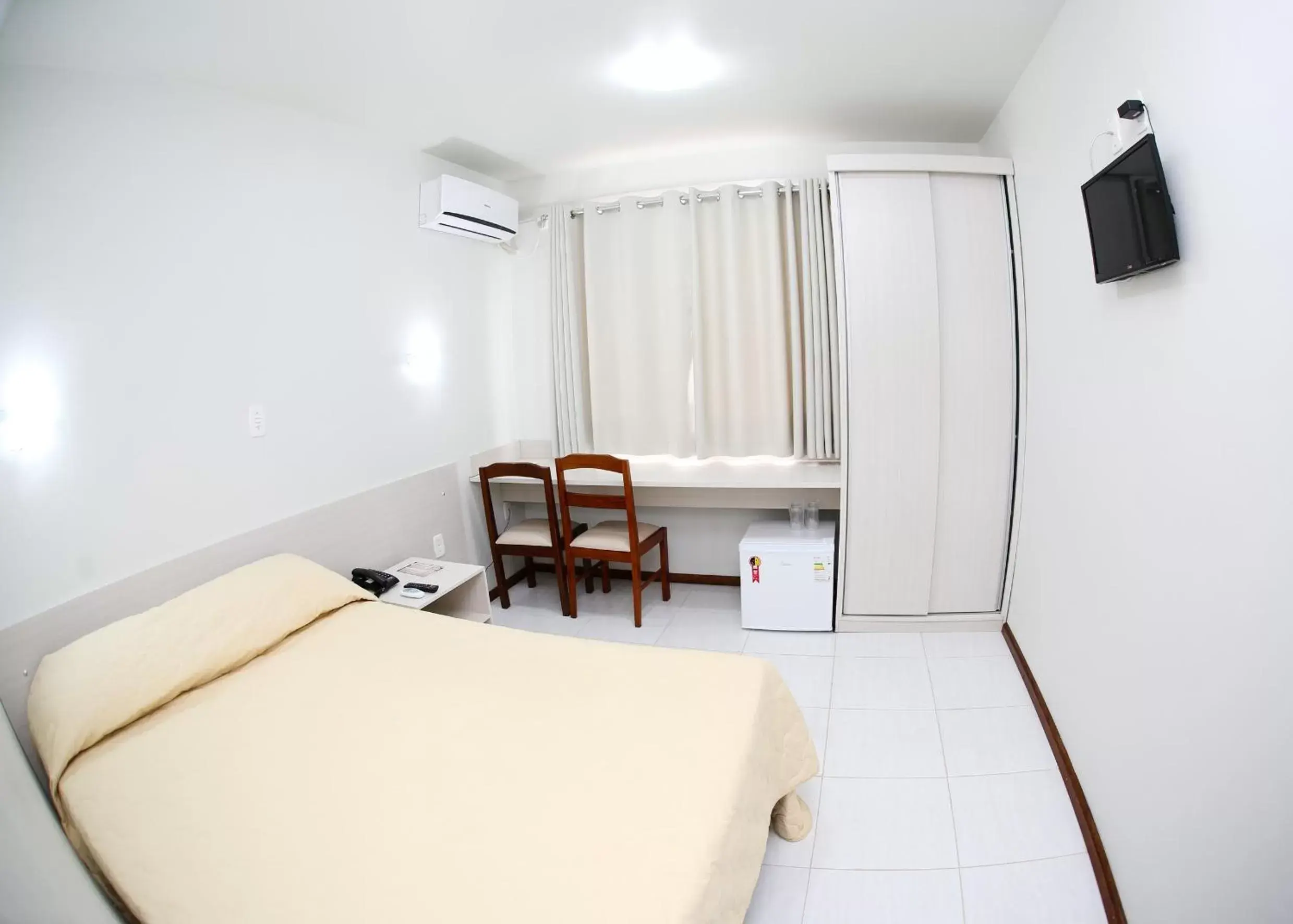 Standard Double or Twin Room - single occupancy in Elsenau Hotel Standard Double or Twin Room - single occupancy in Elsenau Hotel