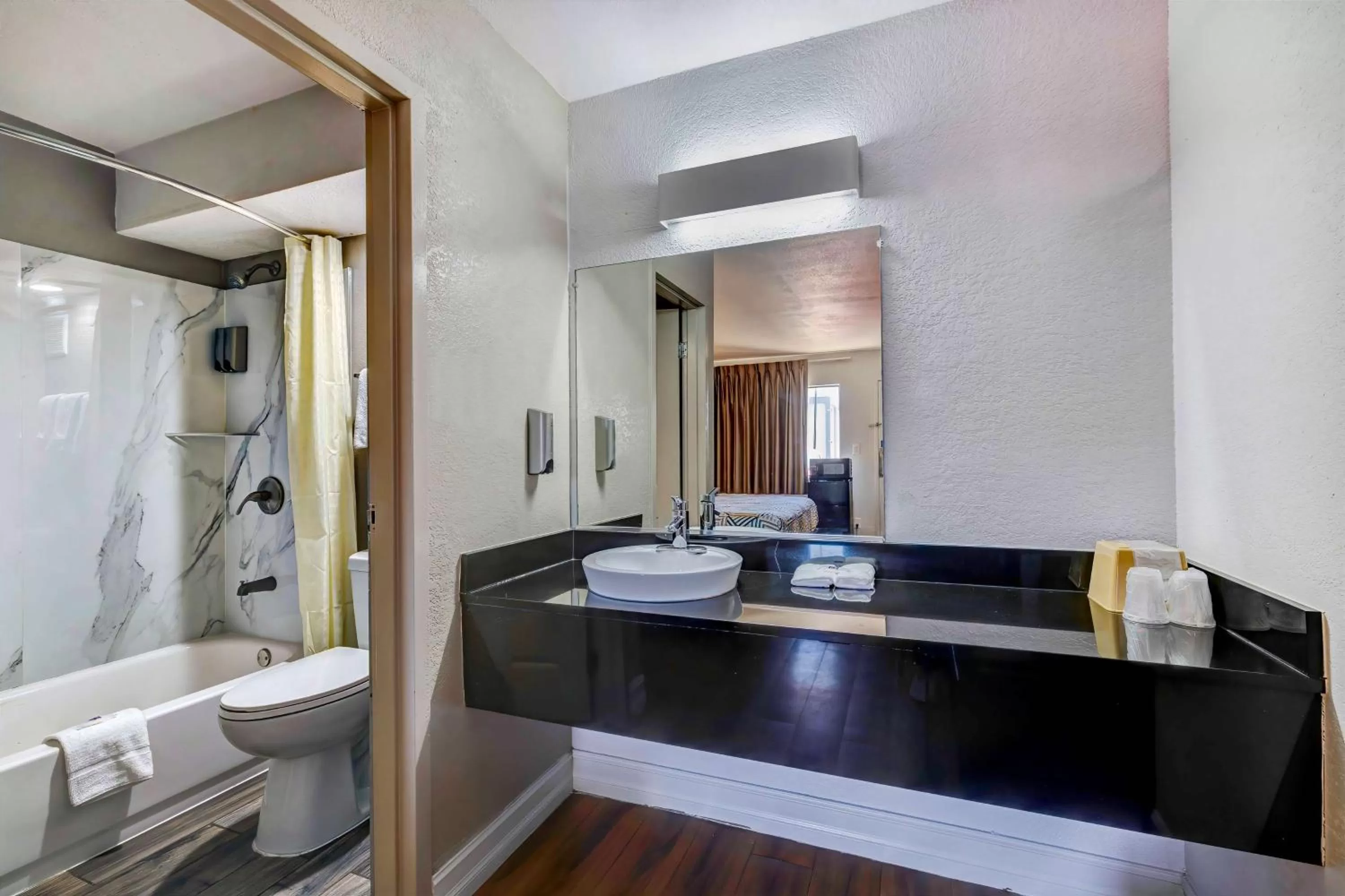 Bathroom in Motel 6 North Little Rock, AR-JFK Blvd