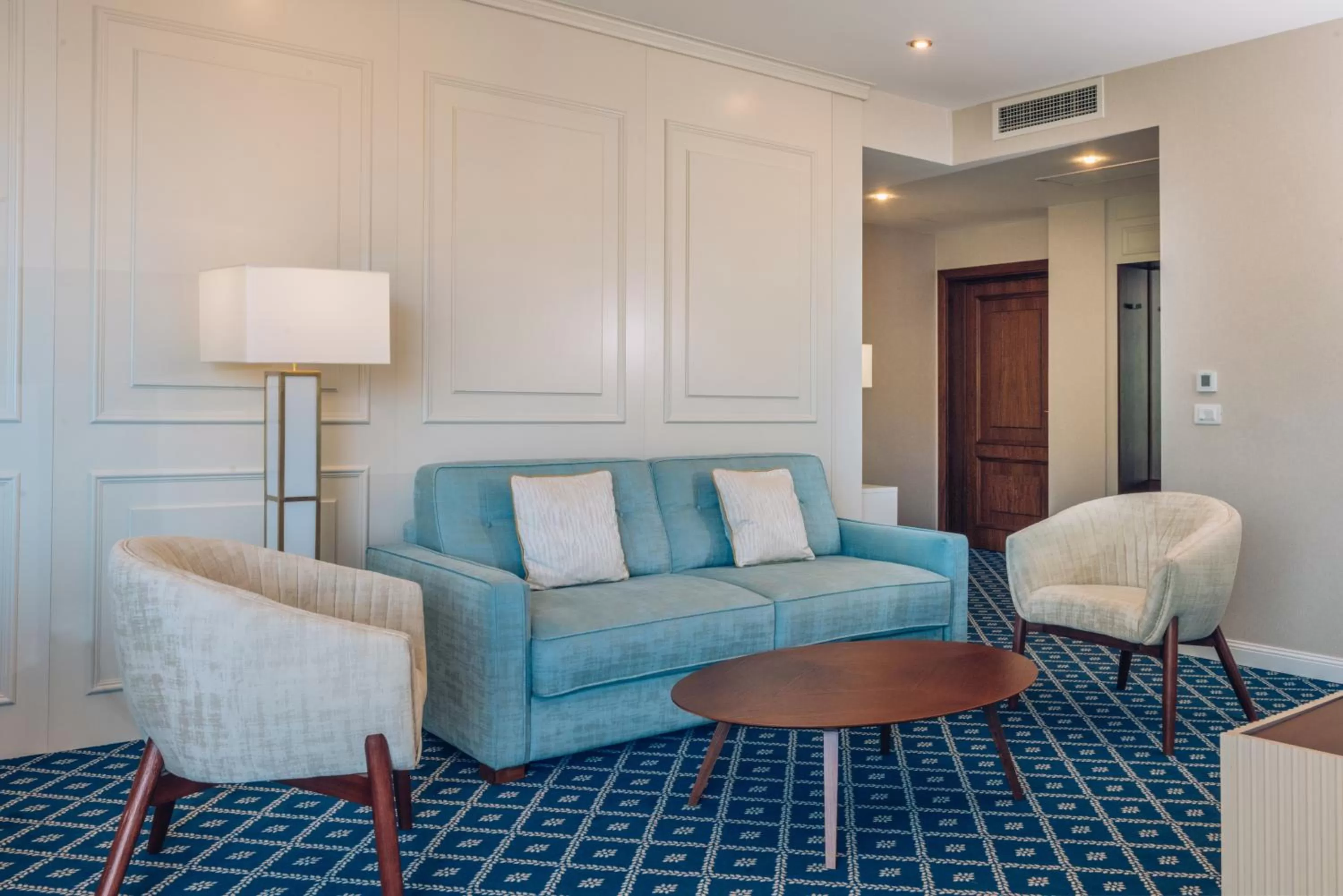 Living room in Iberostar Waves Slavija