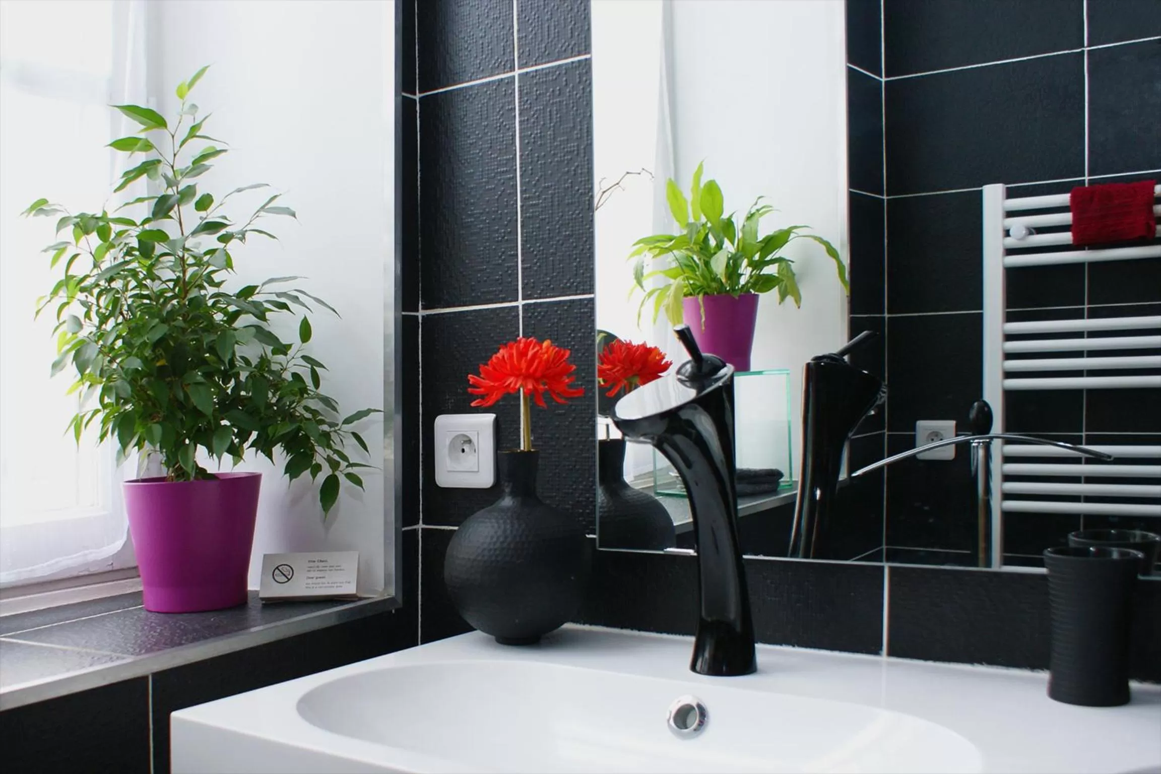 Shower, Bathroom in Lyon City Home's Bed & Breakfast