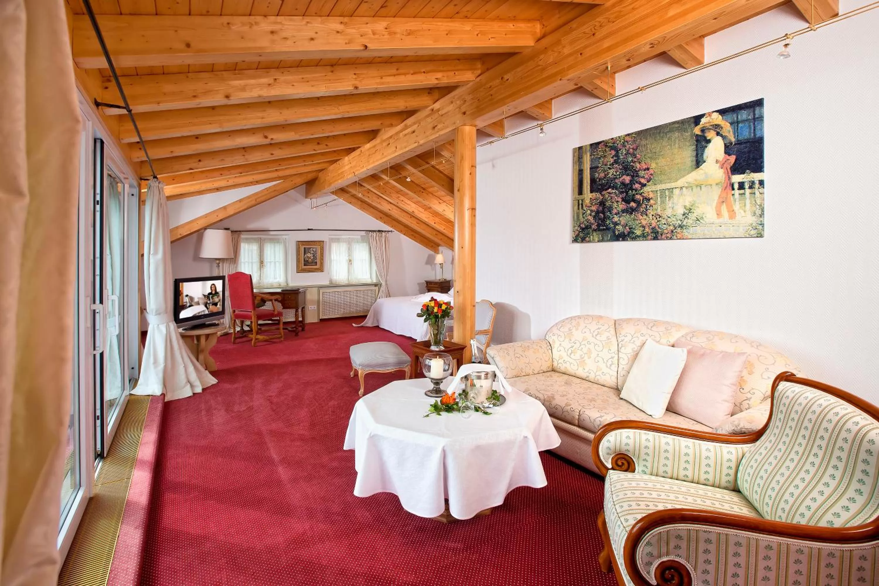 Suite with Terrace - single occupancy in Mittelburg Wellnesshotel