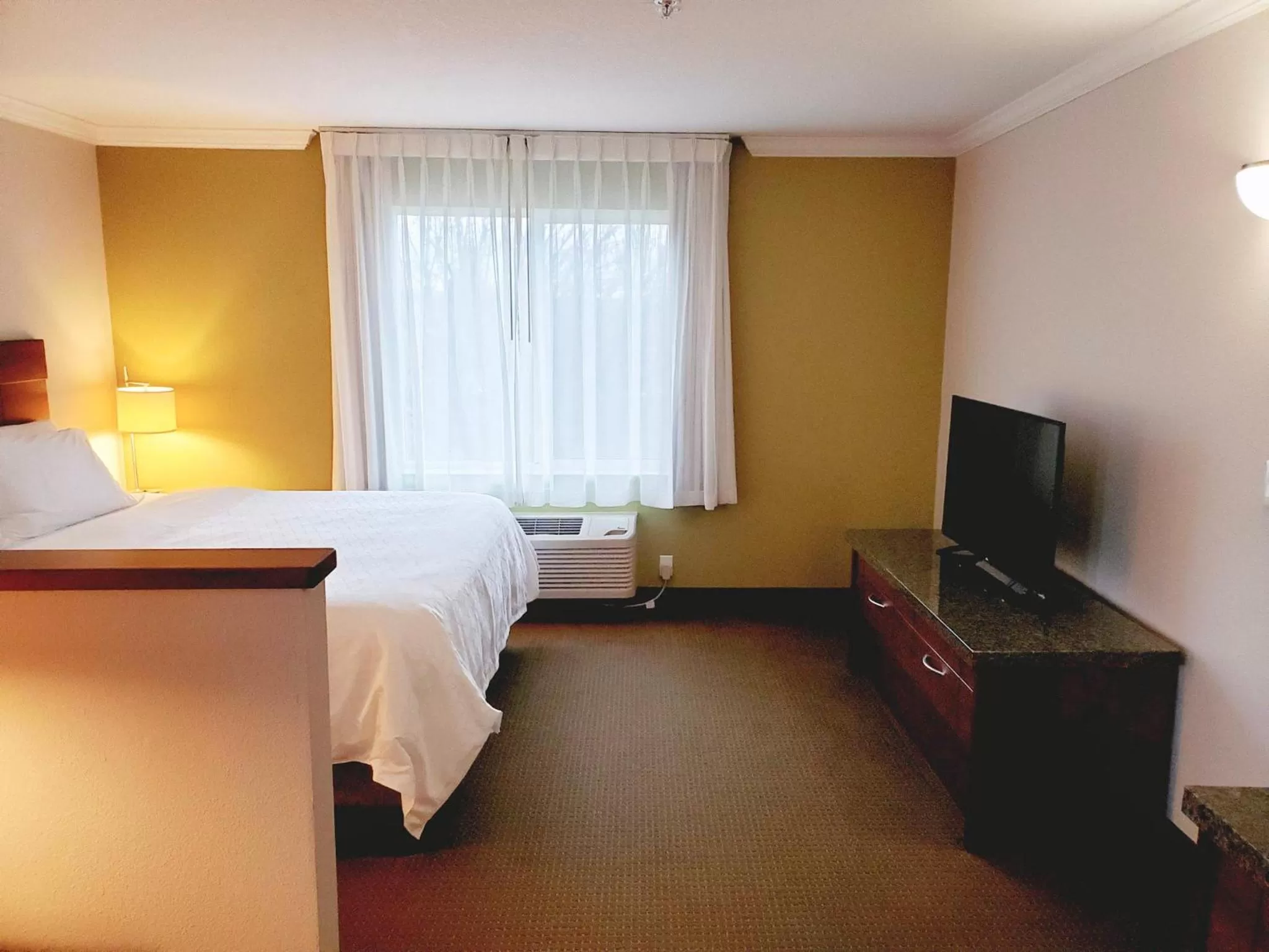 Bedroom, Bed in Holiday Inn Express Hotel & Suites Portland-Northwest Downtown by IHG