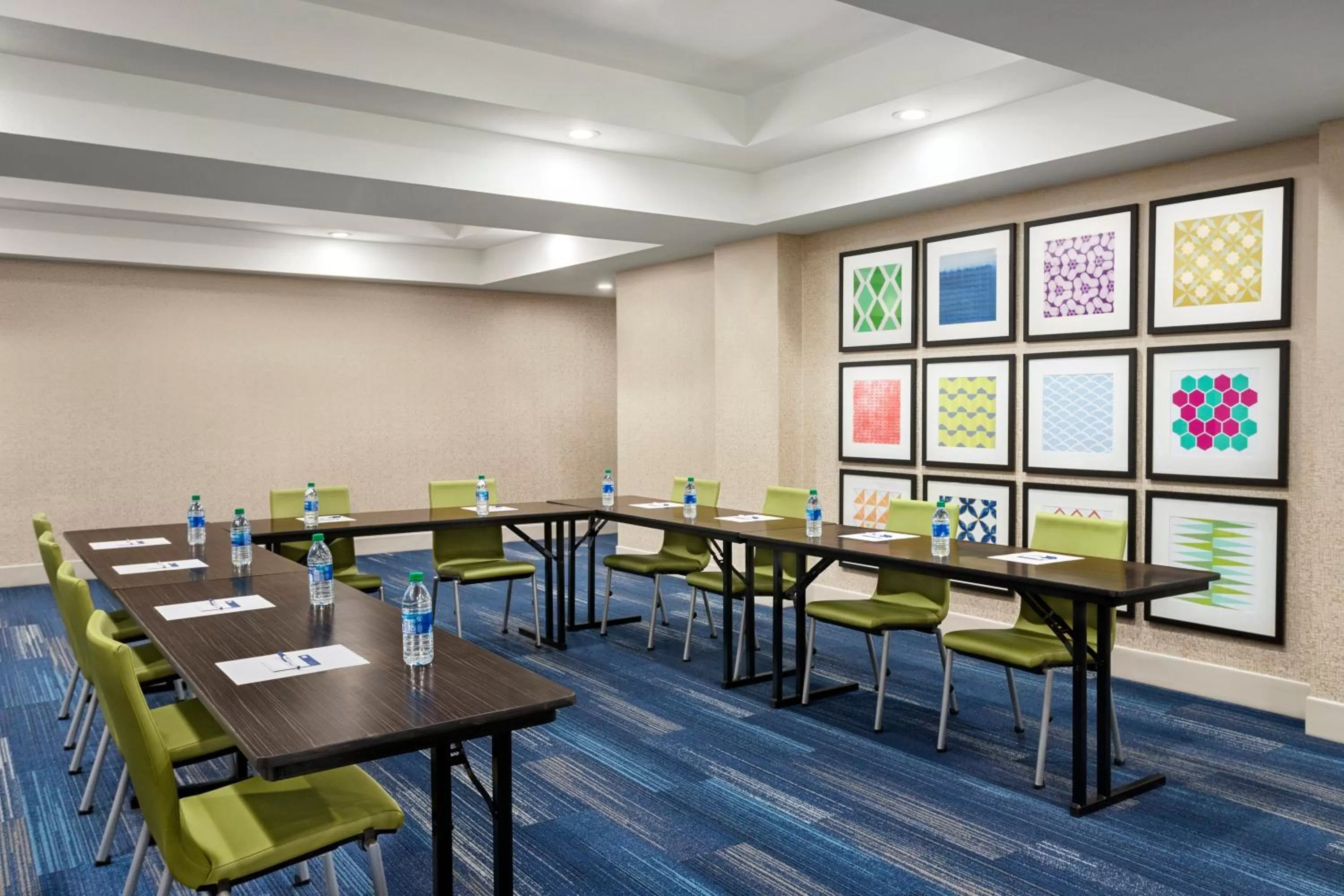 Meeting/conference room in Holiday Inn Express Hotel & Suites Durant by IHG