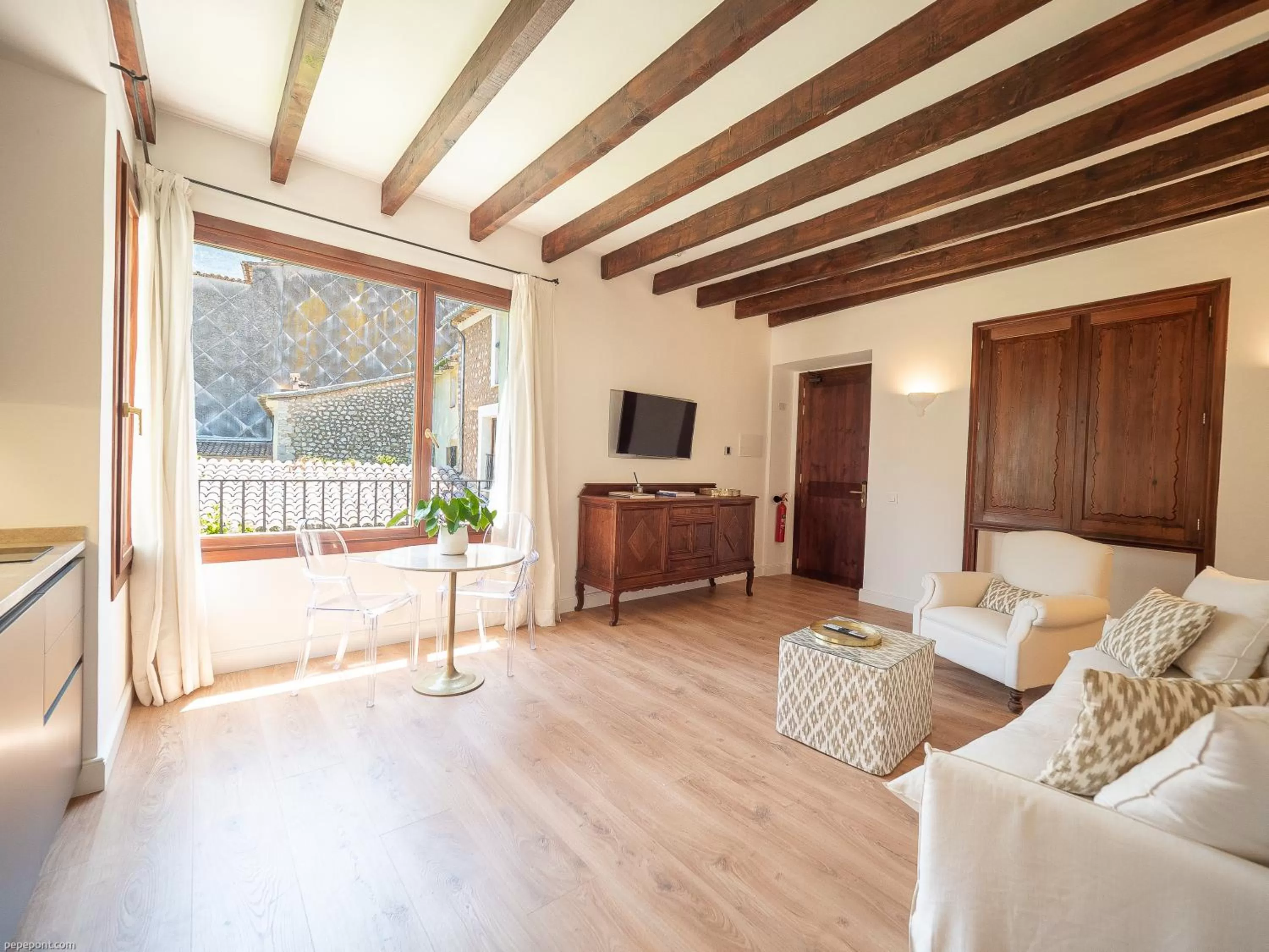 TV and multimedia in Ca'n Puig de Sòller