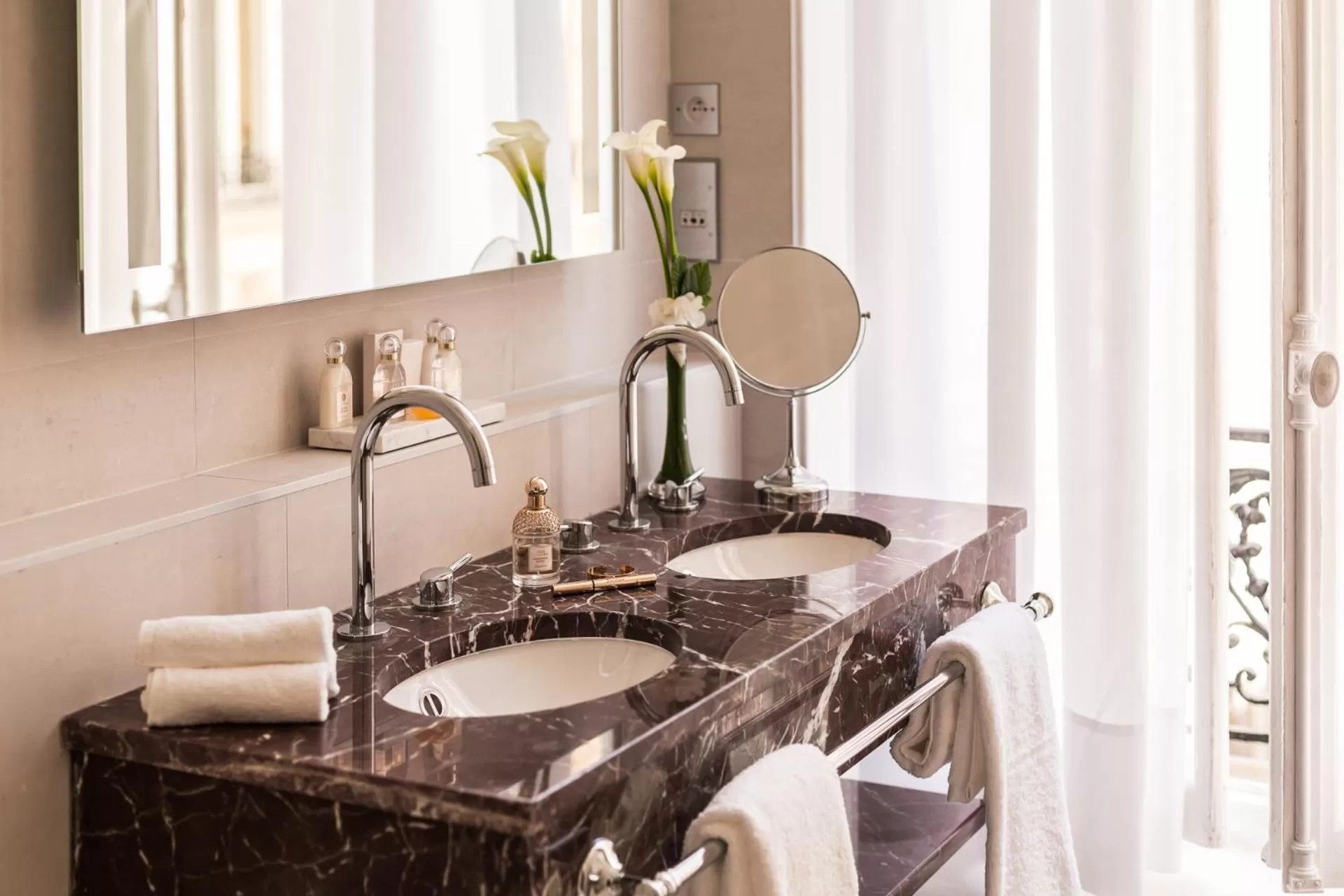 Bathroom in Hôtel Alfred Sommier