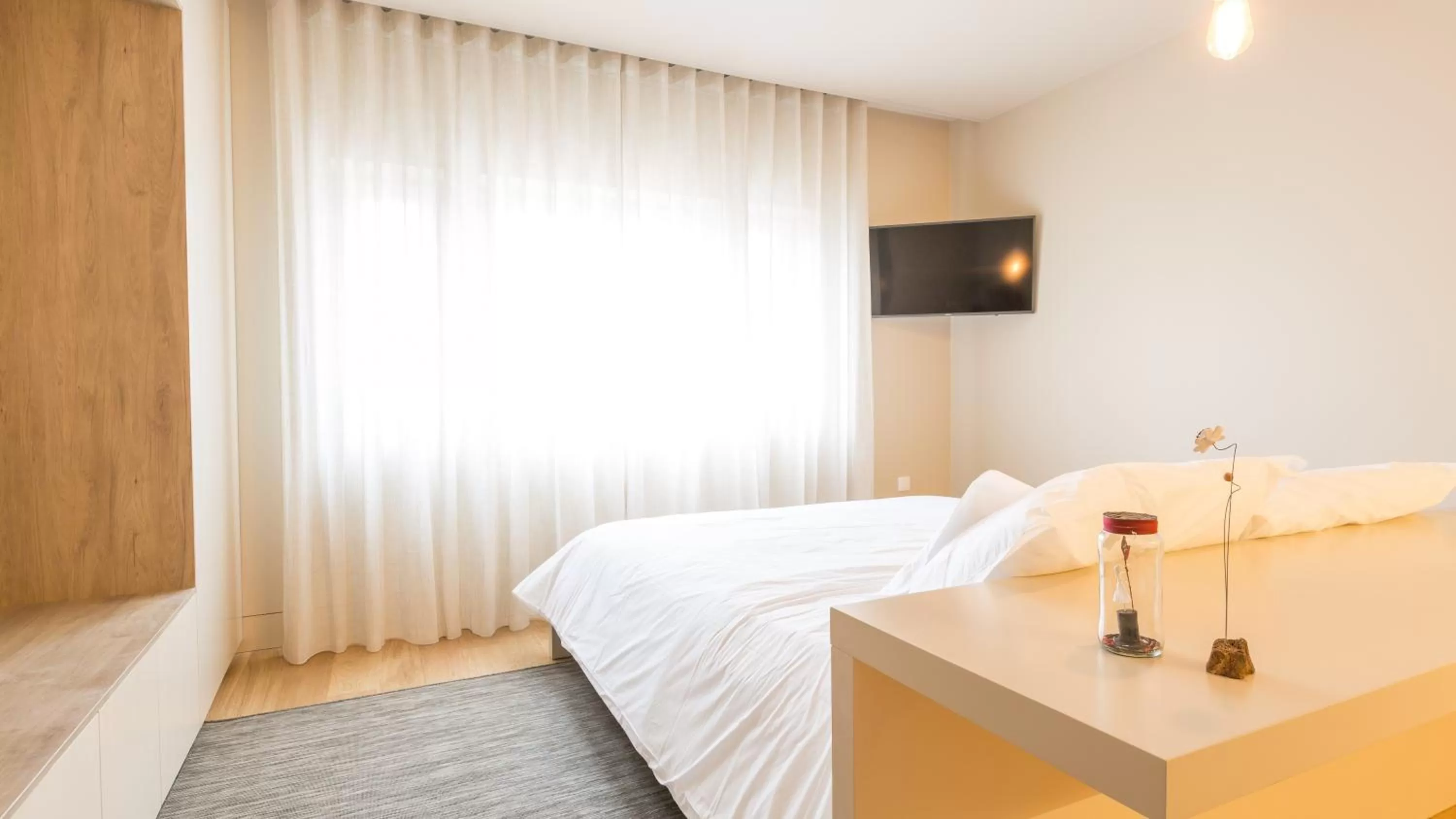 Photo of the whole room, Bed in Braga Heritage Lofts