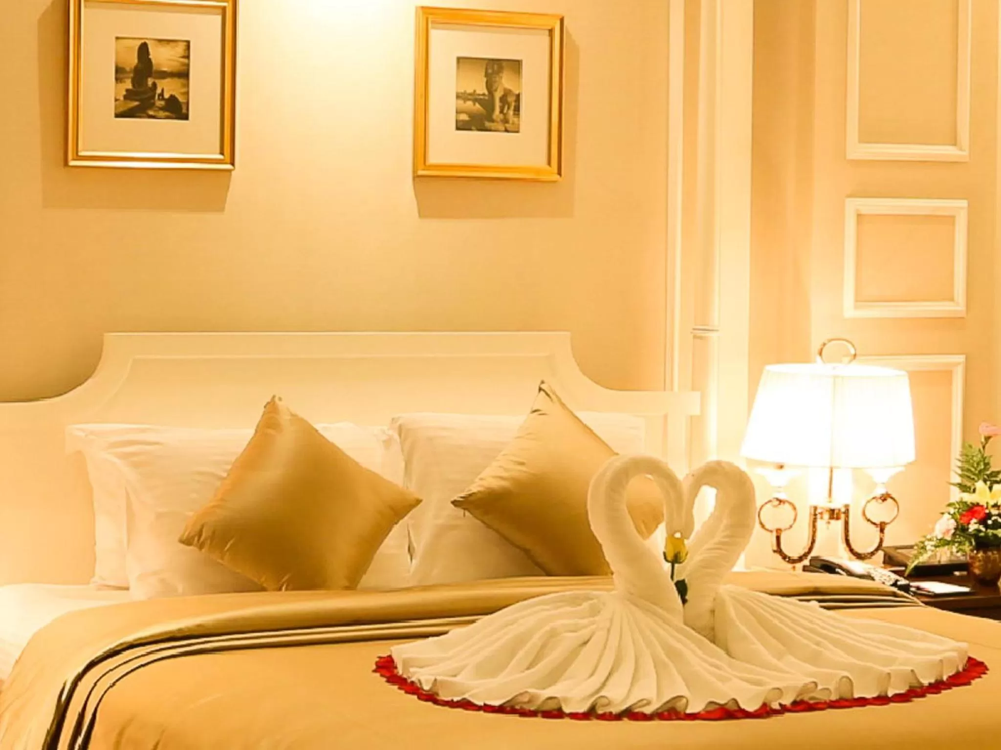 Bed in Phnom Penh Hotel