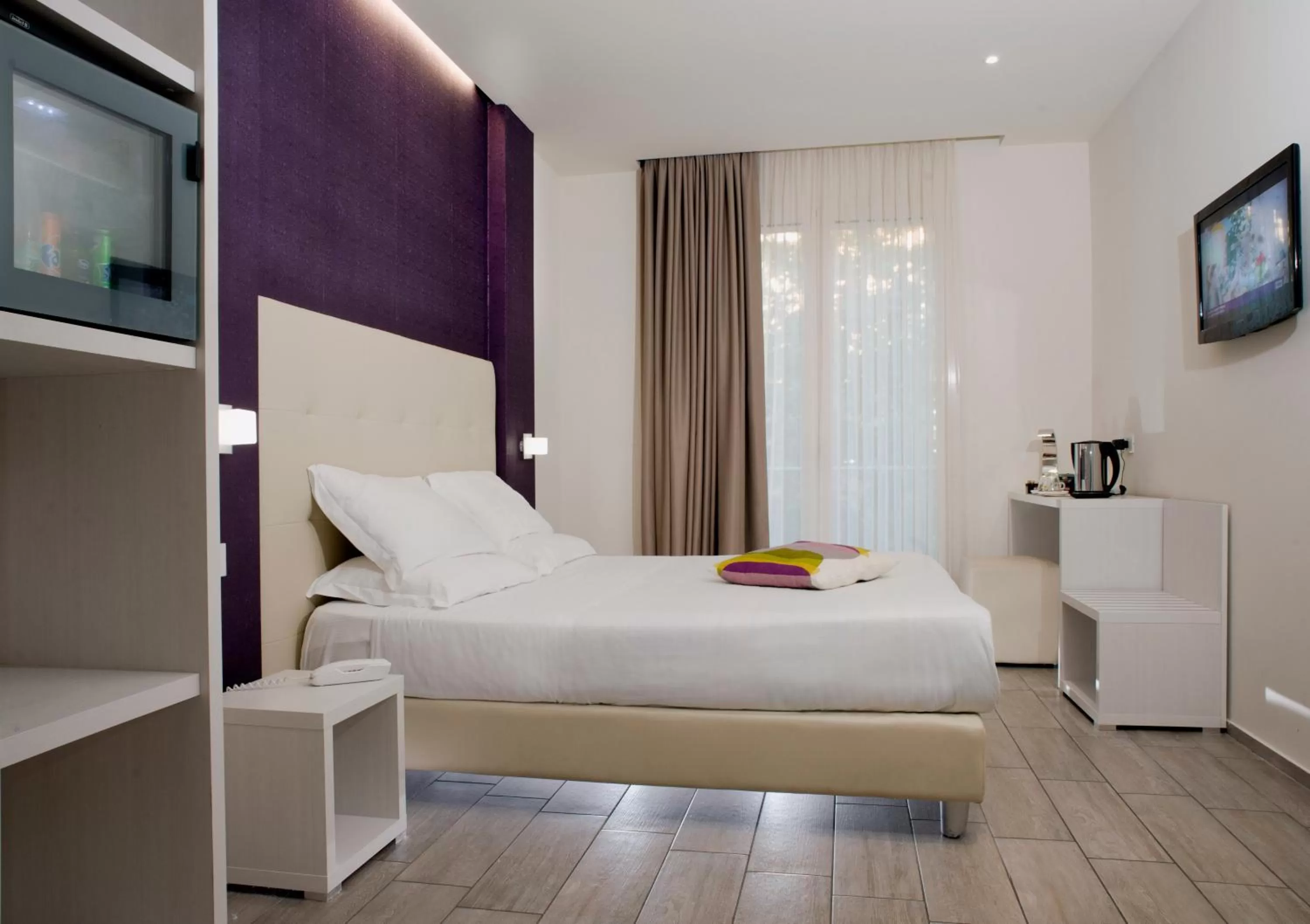 TV and multimedia, Bed in L'Hotel