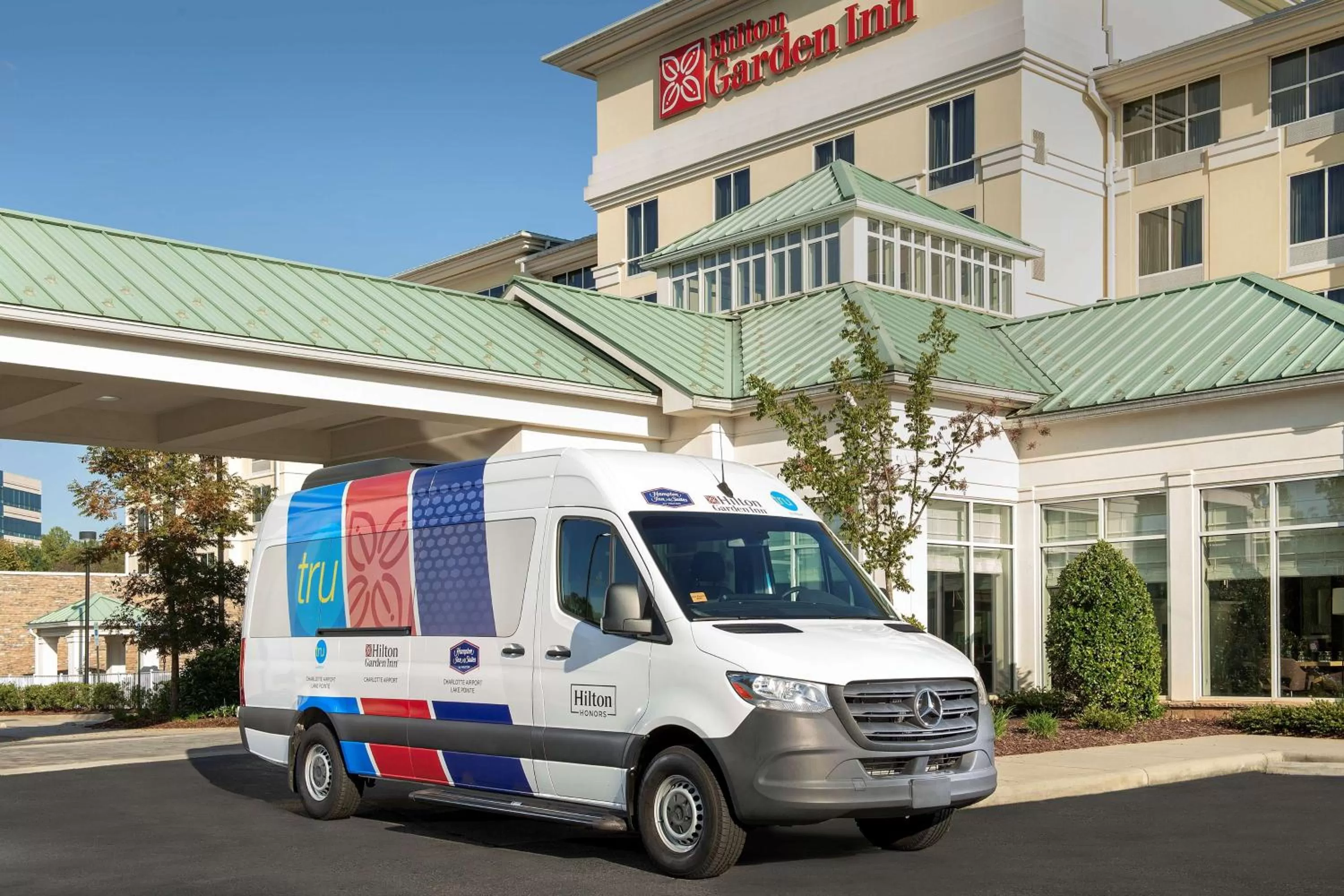 Property building in Hilton Garden Inn Charlotte Airport