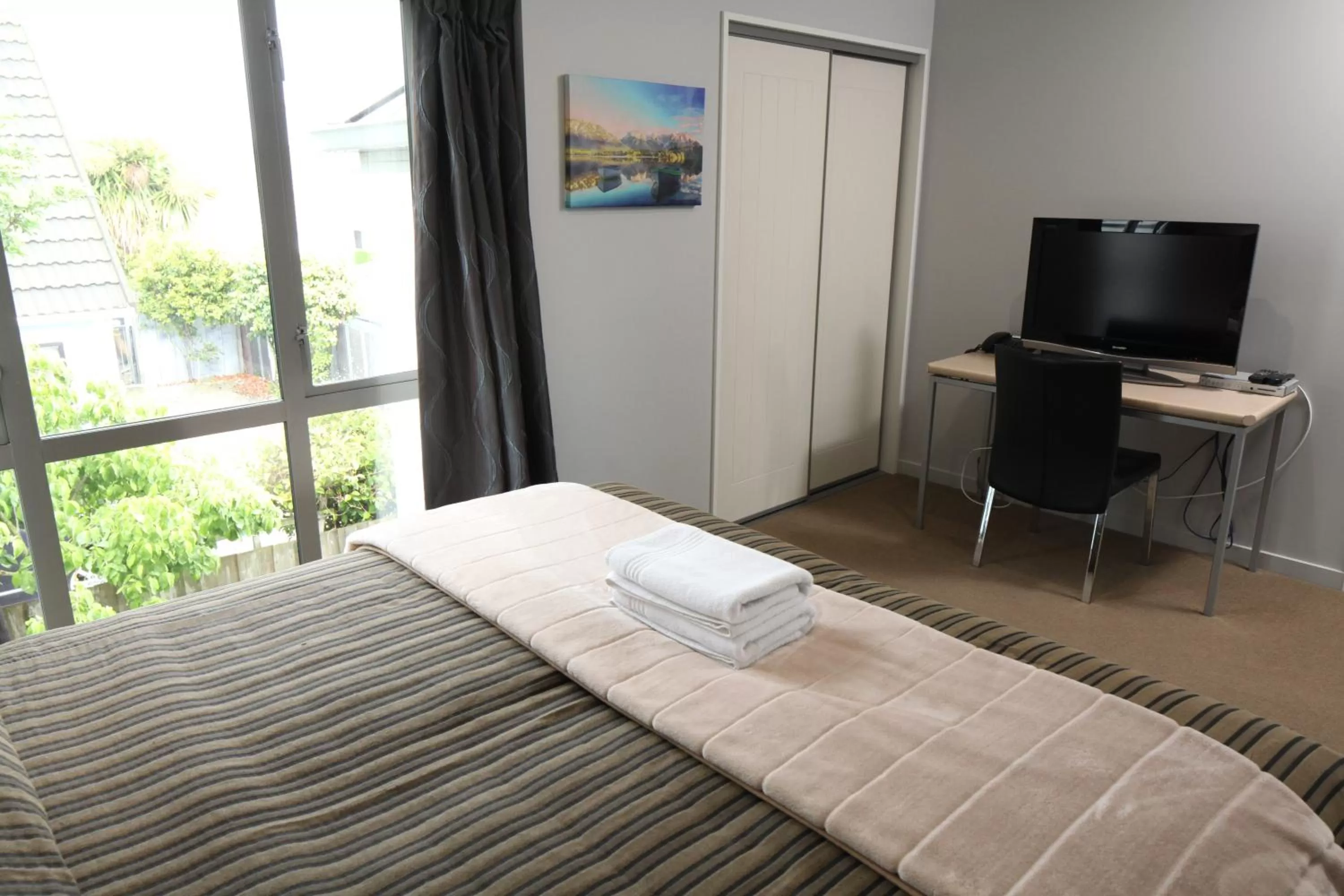 Bedroom, Bed in Alpha Motel with Spa-Bath