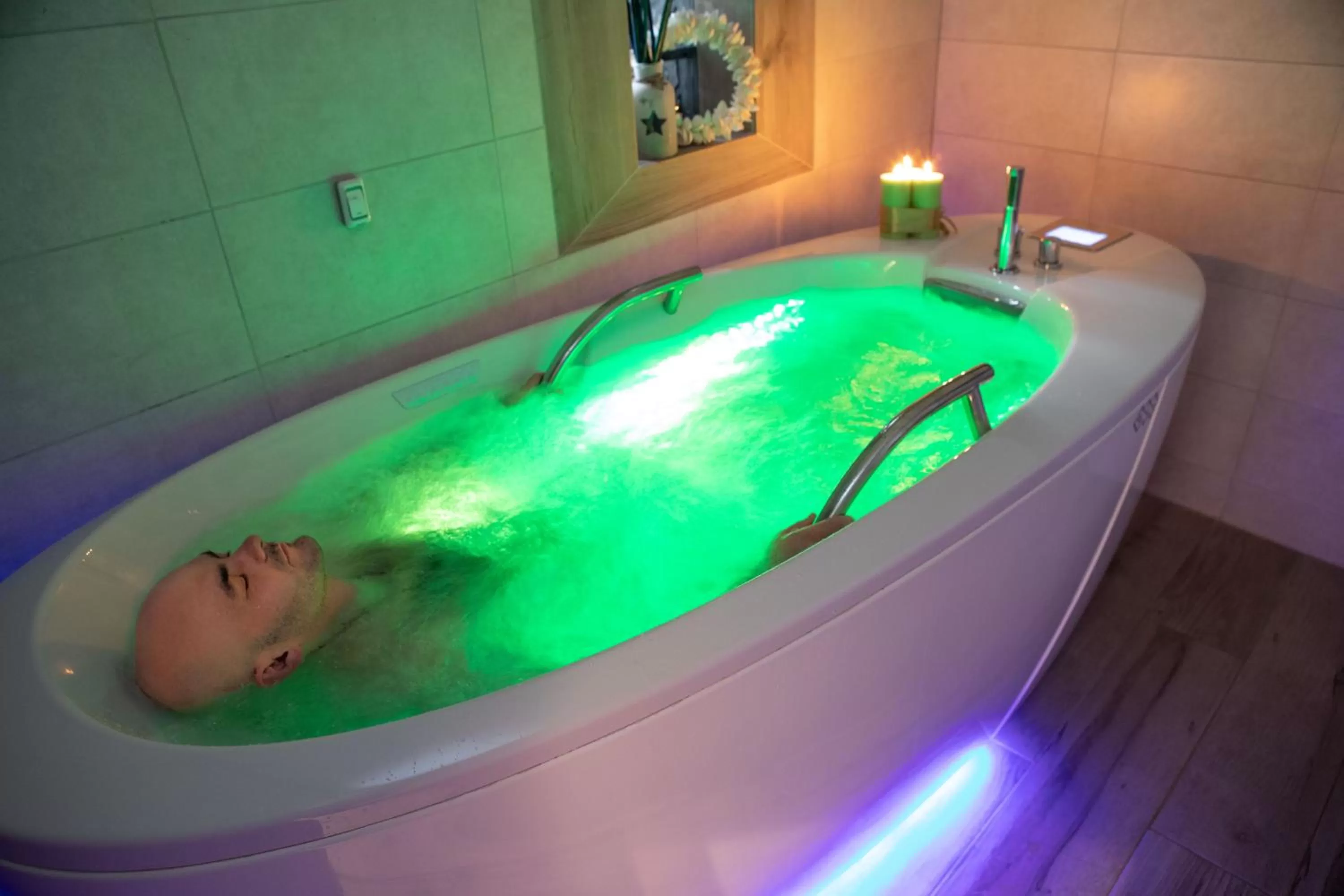 People in Max Health Resort SPA