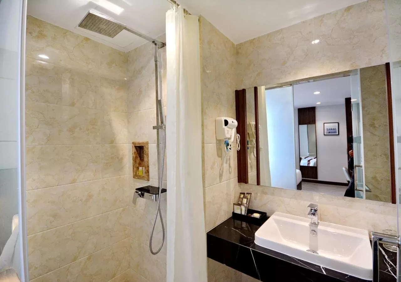 Toilet in Masova Hotel