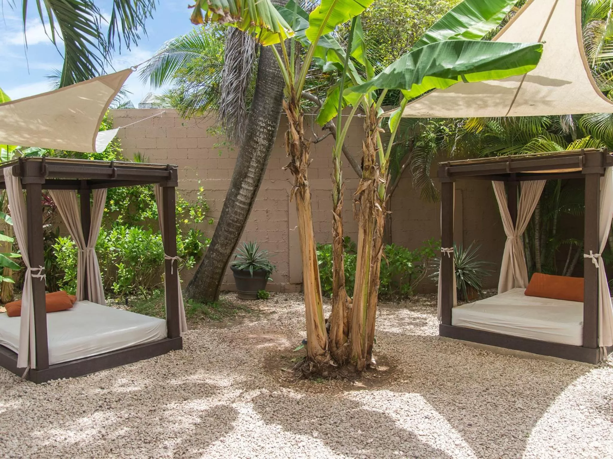 Property building in Hotel Barrio Latino