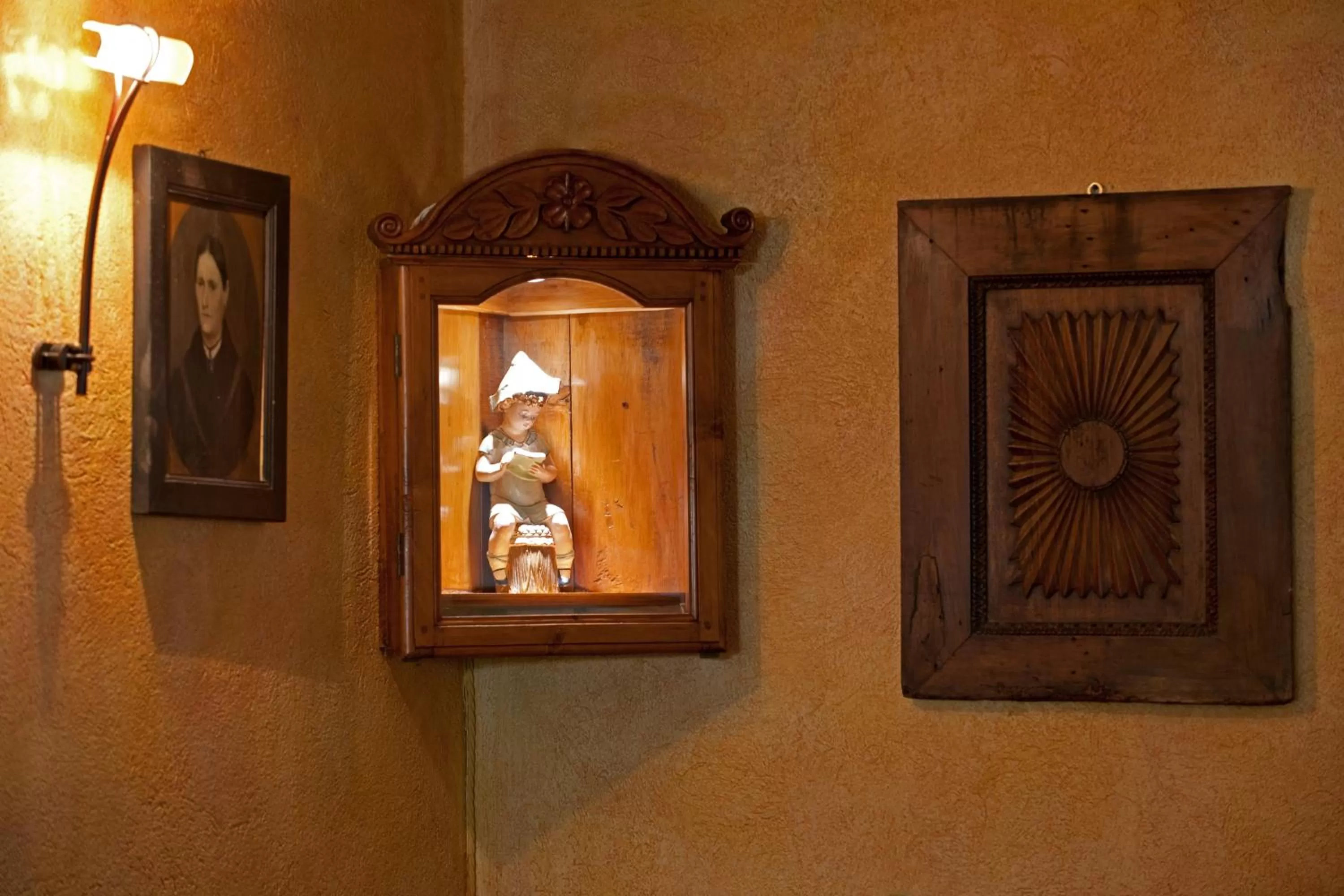 Decorative detail in Hotel Chalet La Meridiana