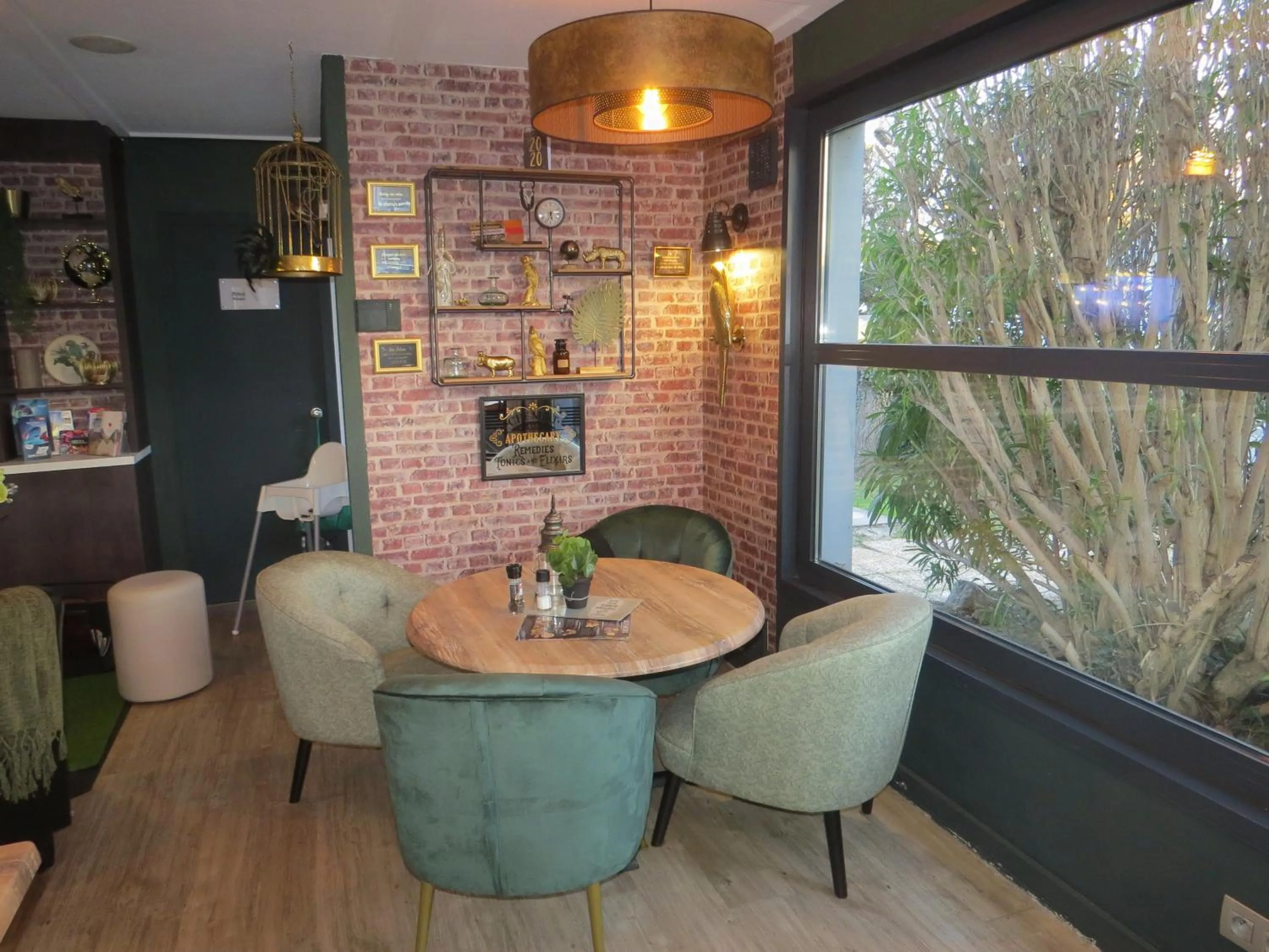 Living room in Hôtel Kyriad Cap Sud