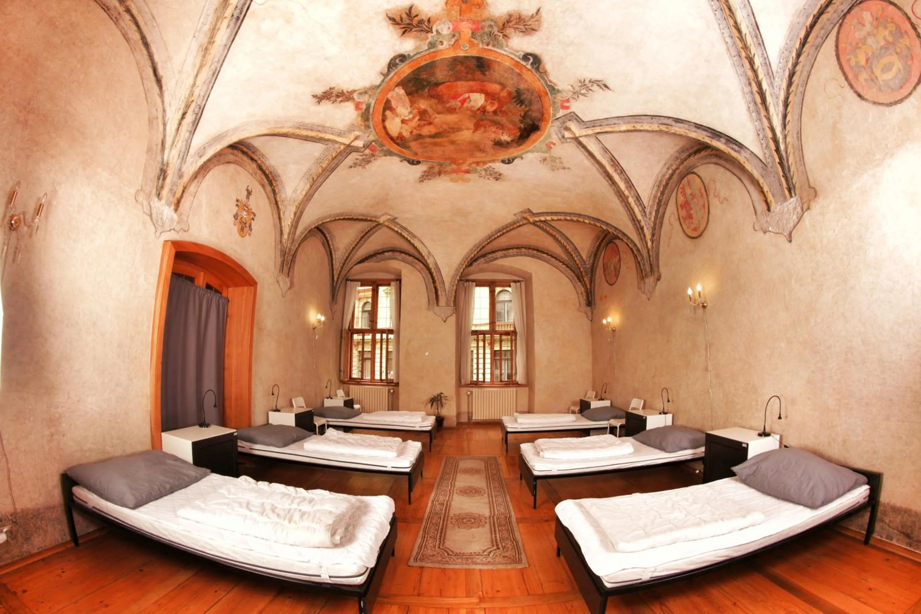 Bed in Hostel HOMEr - Old Town Square