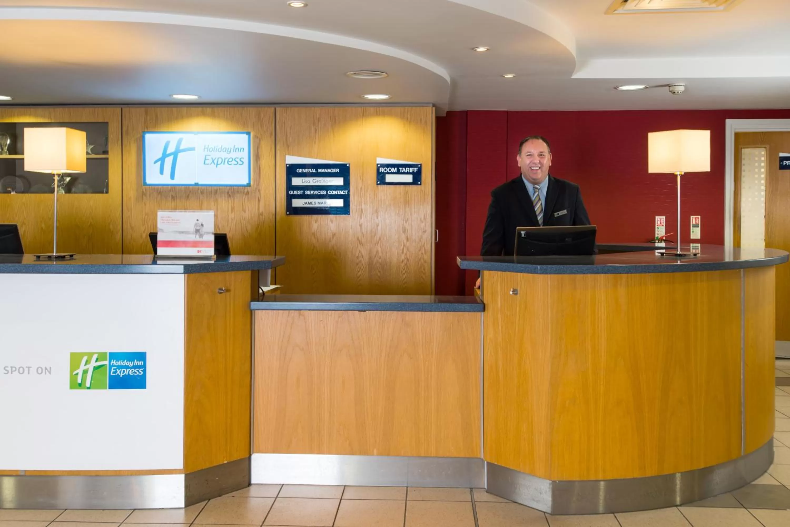 Lobby or reception in Holiday Inn Express Swansea East by IHG