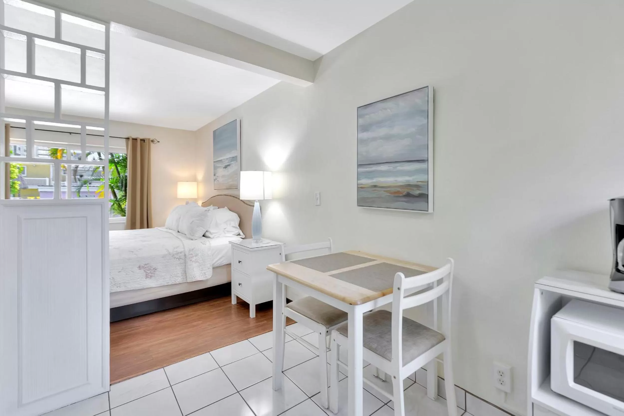 kitchen in Seahorse Guesthouse