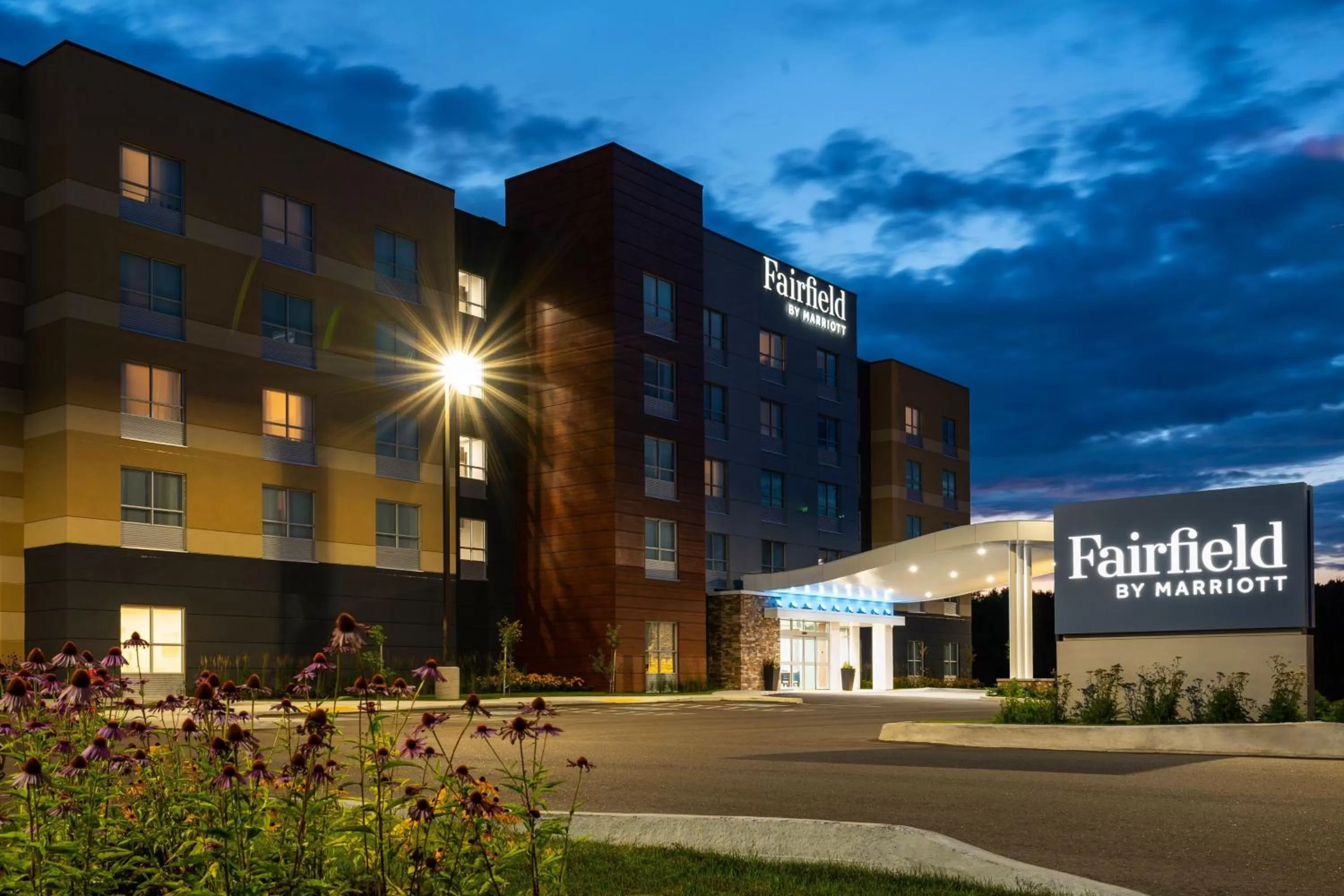 Property building in Fairfield by Marriott Inn & Suites North Bay