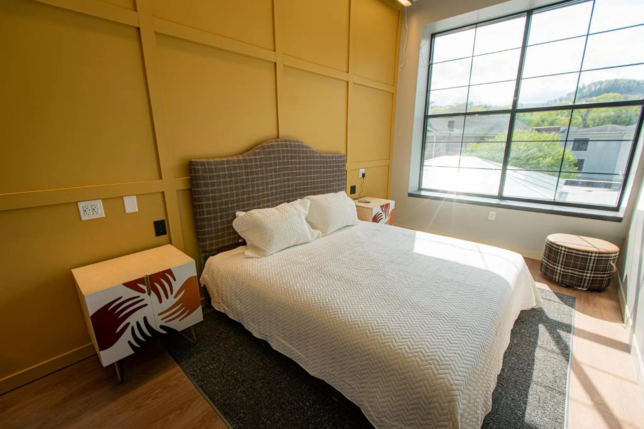 Bed in The Schoolhouse Hotel, Trademark Collection by Wyndham