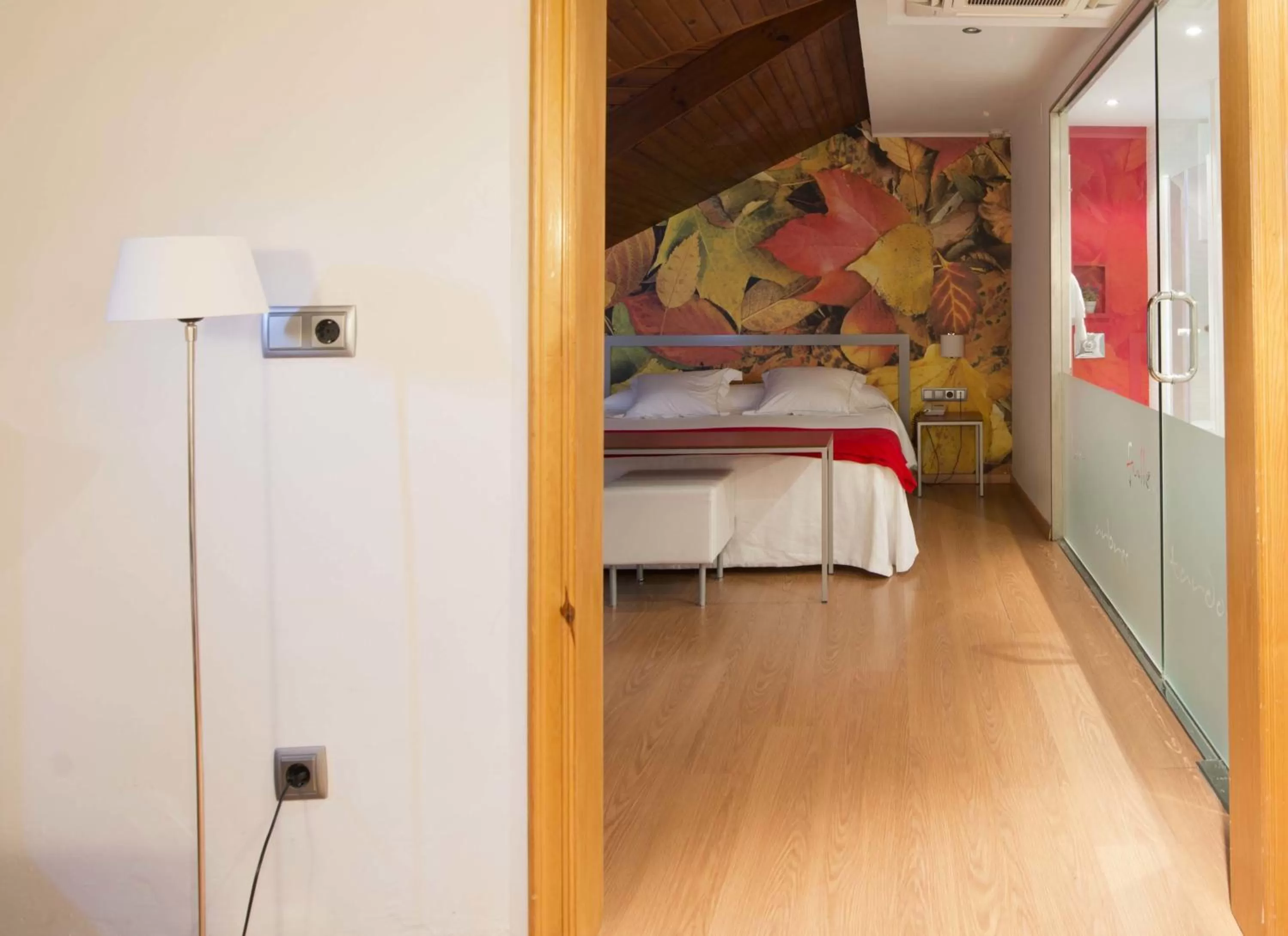 Photo of the whole room, Bed in Hotel Restaurant Pessets & SPA