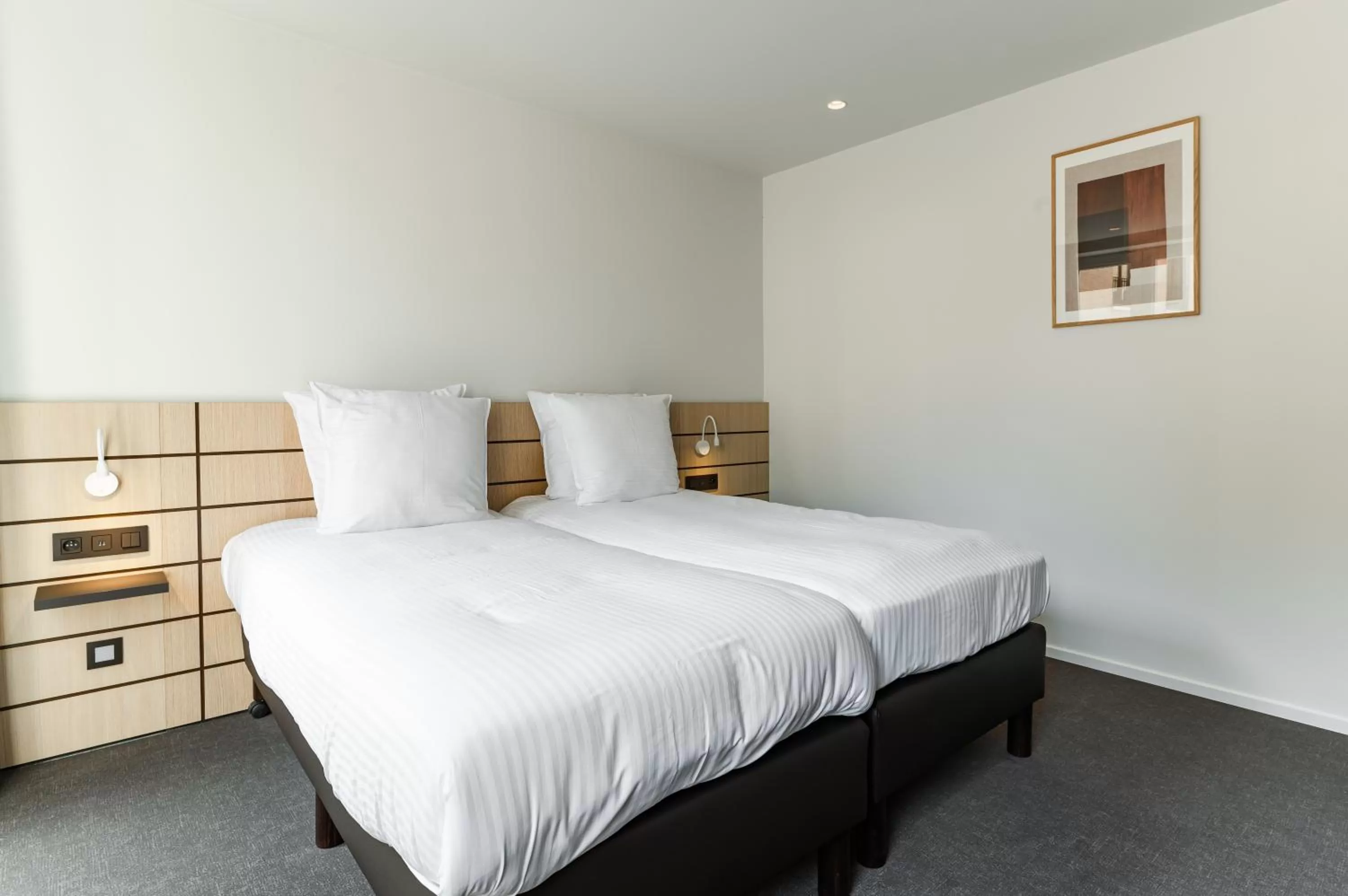 Photo of the whole room, Bed in Hotel Le Bois De Bruges