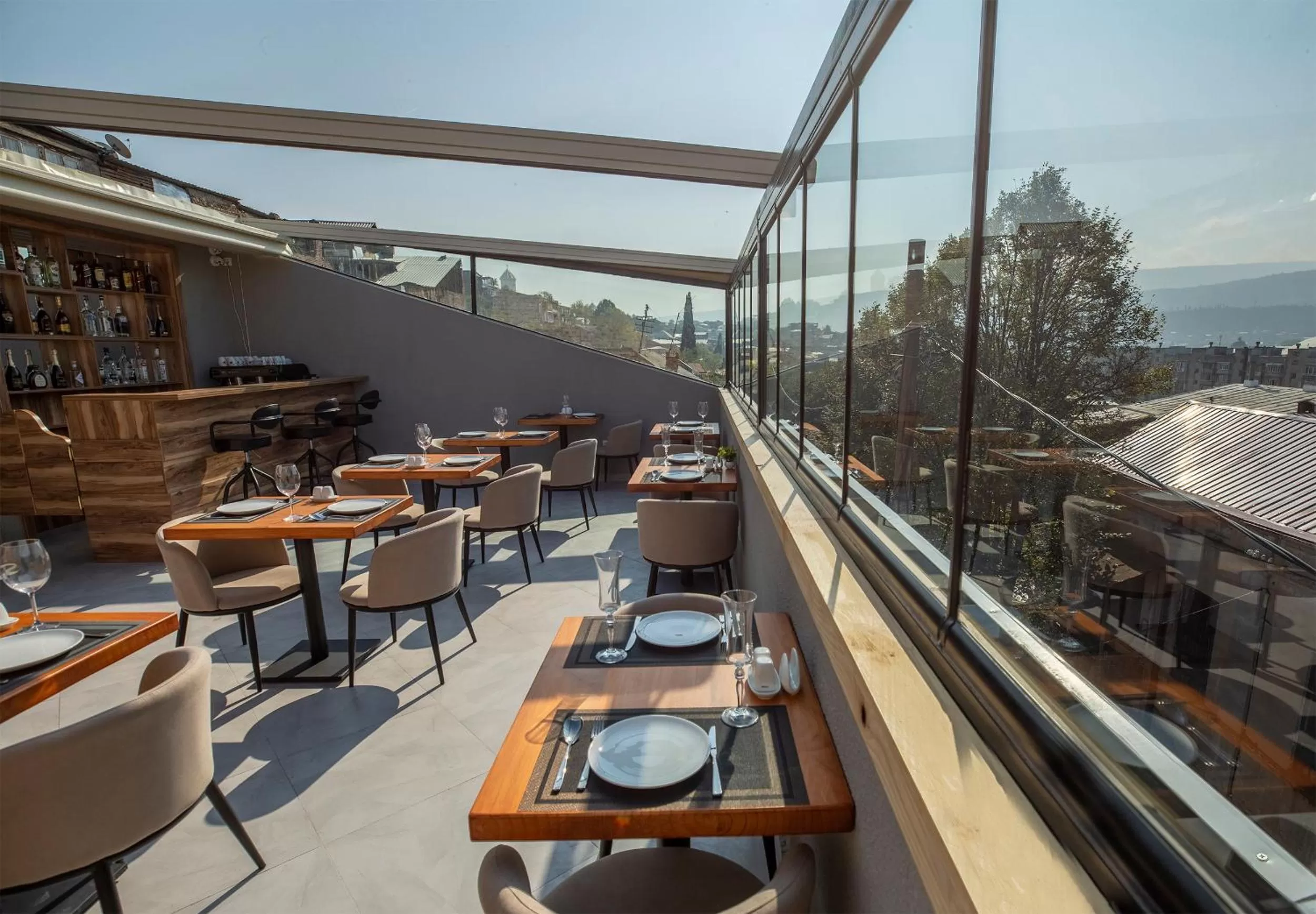 Restaurant/places to eat in Ornament Boutique Hotel