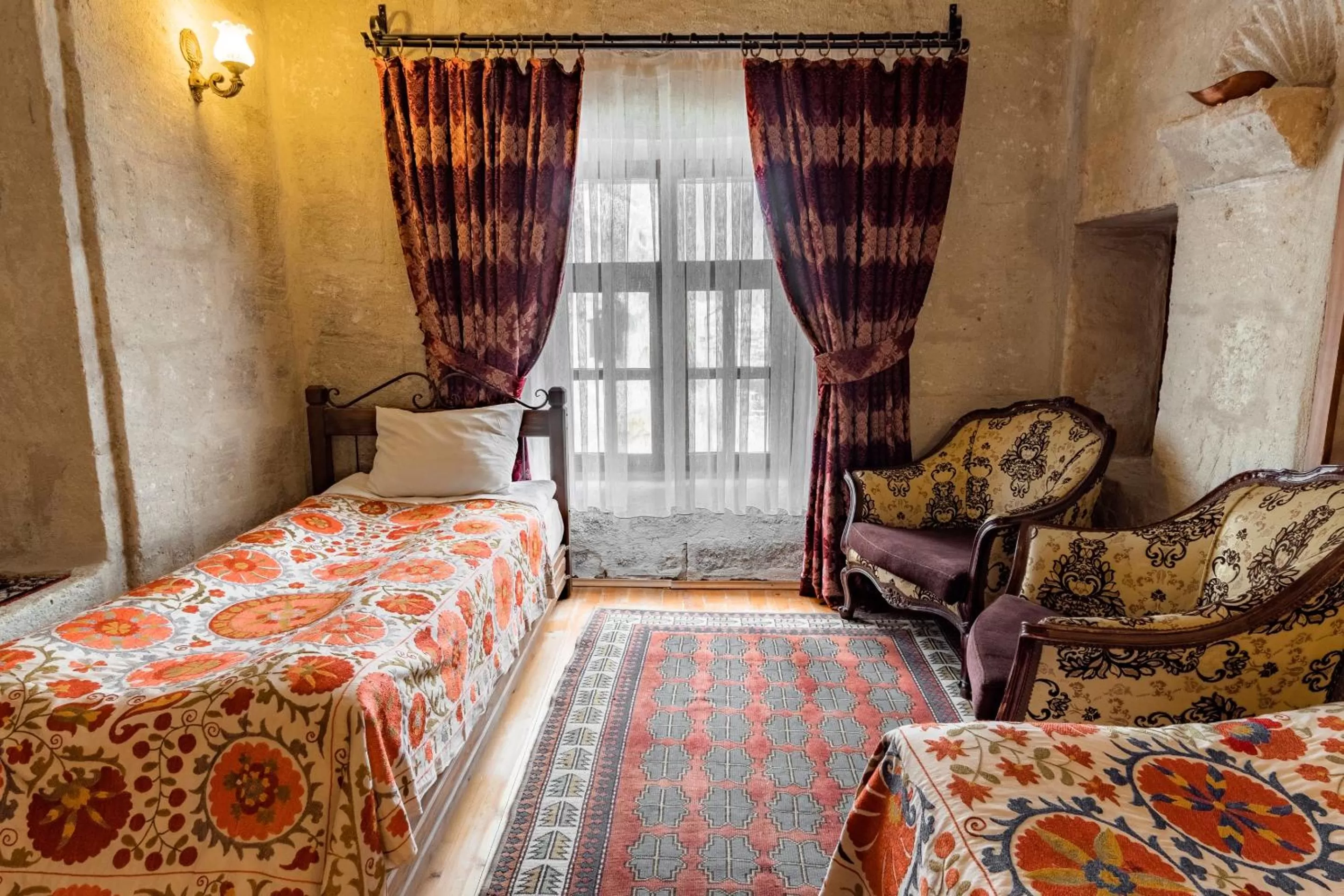 children, Bed in Amber Cave Suites