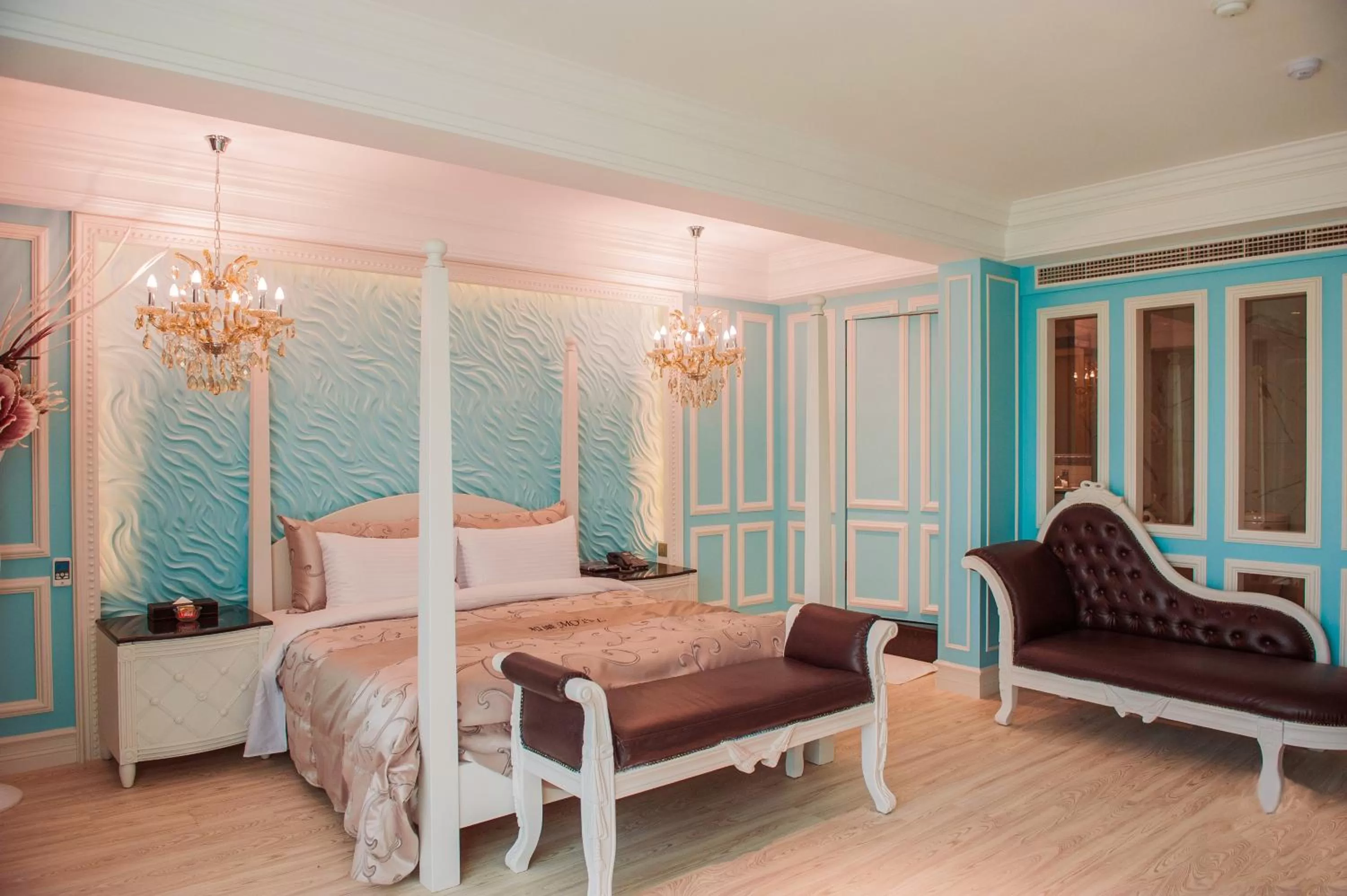 Photo of the whole room, Bed in 合樂商旅 He&Le