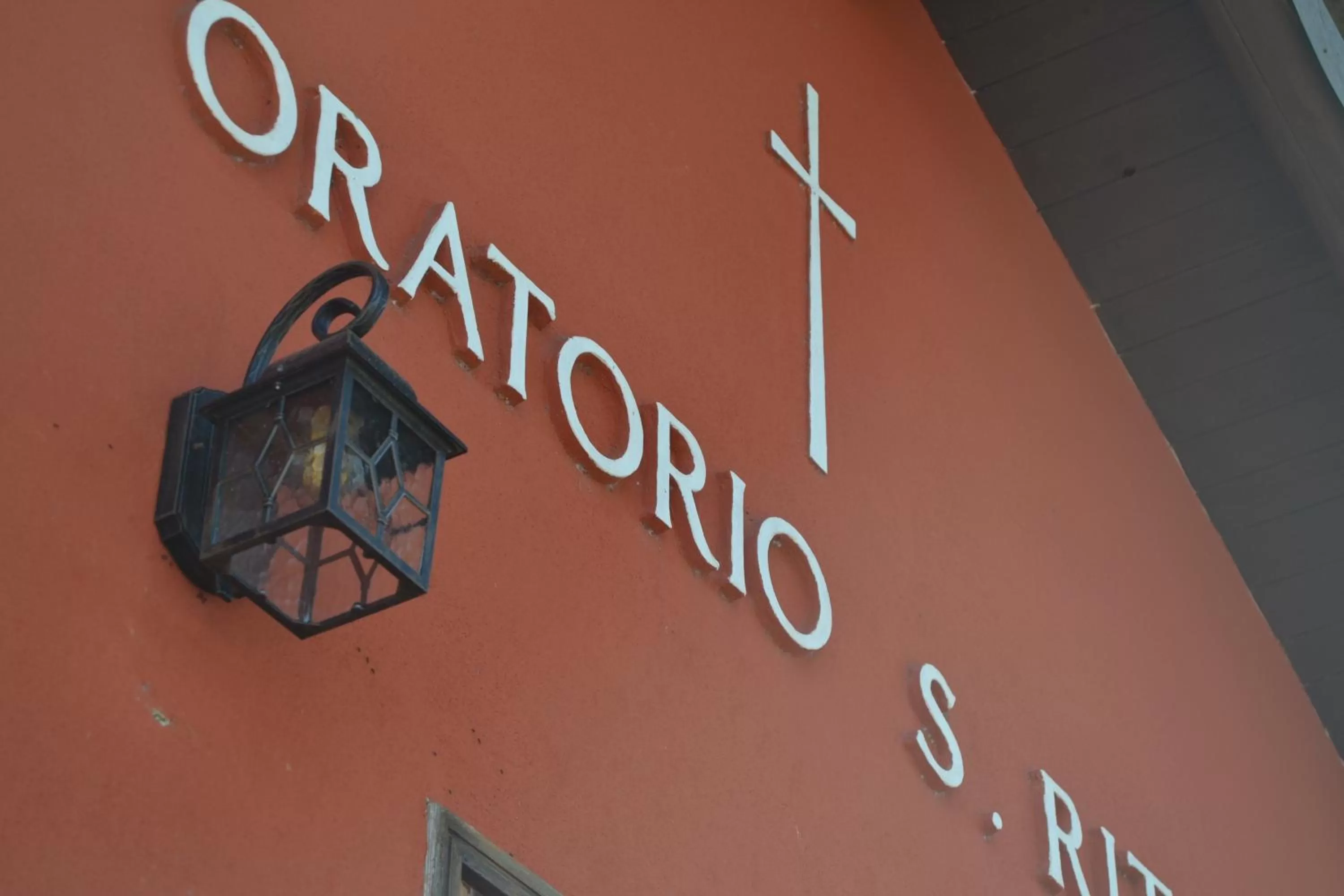 Property building in Agriostello Riparo