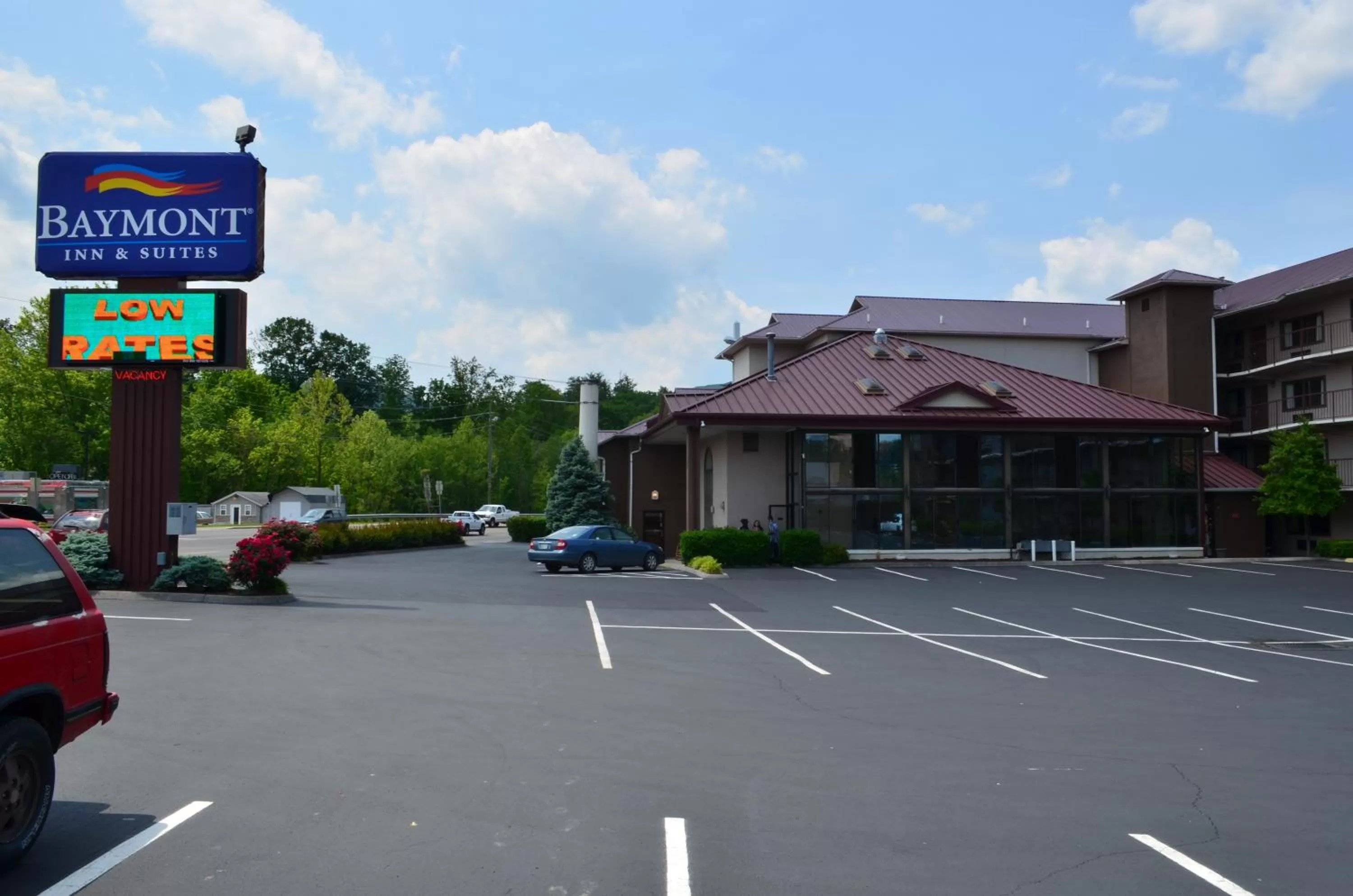 Property building in Baymont by Wyndham Pigeon Forge near Island Drive