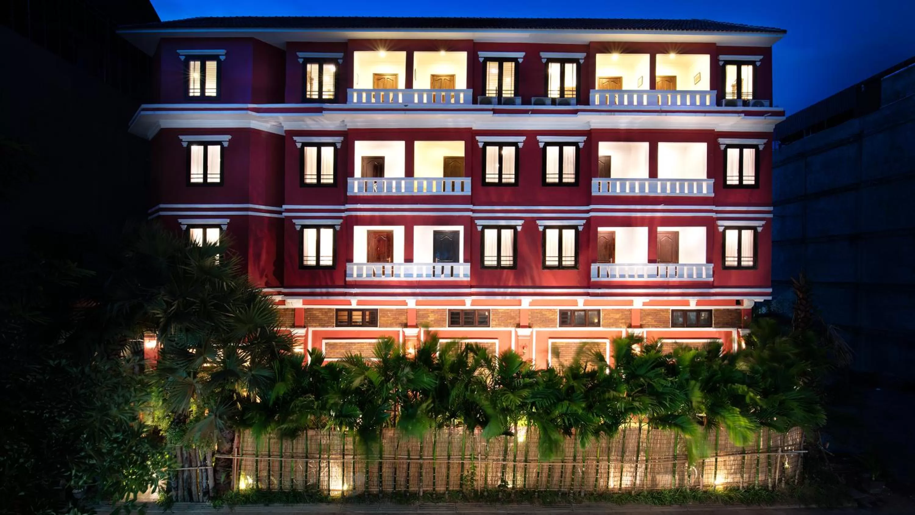 Property building in Mane Colonial Classic