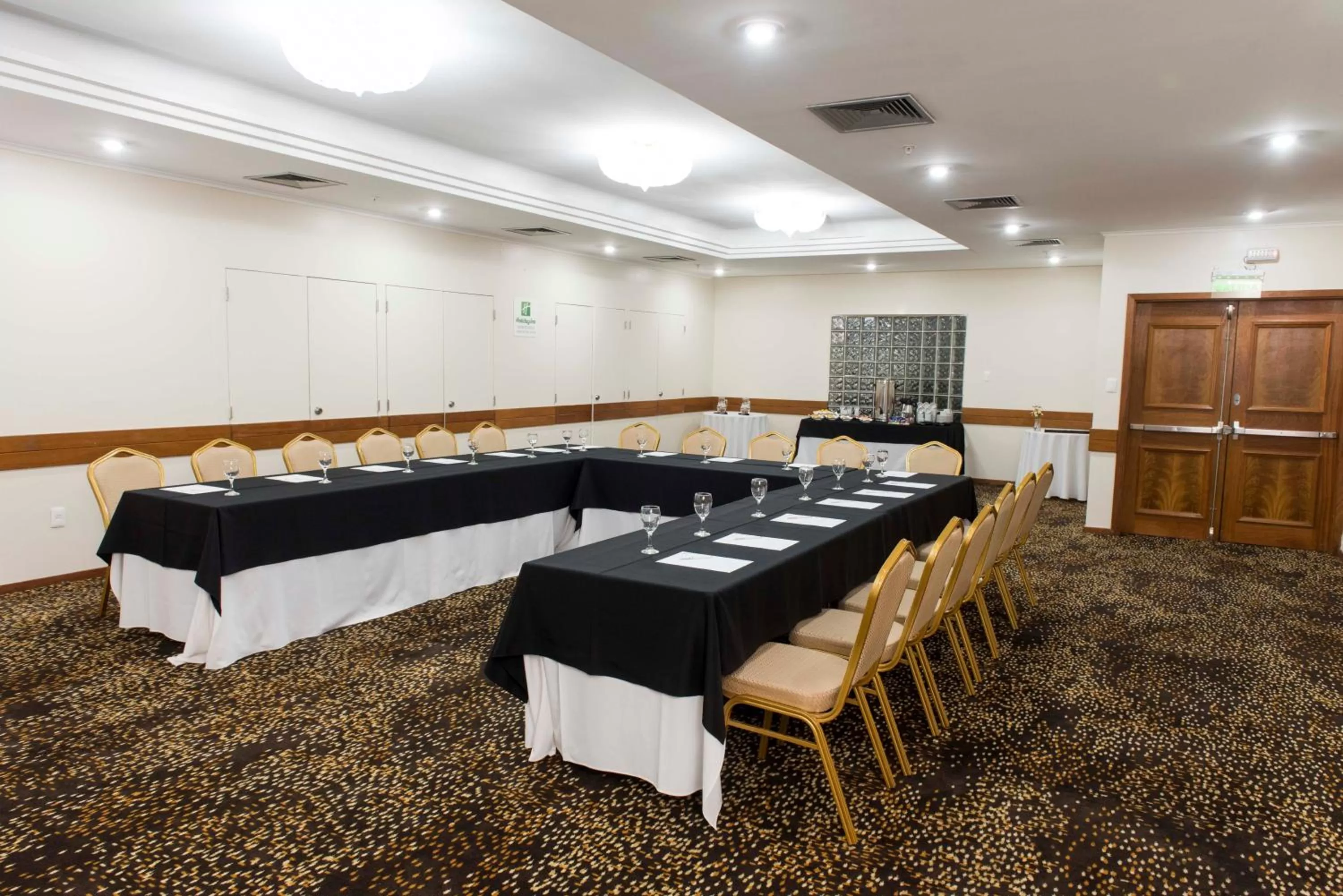Meeting/conference room in Holiday Inn Montevideo by IHG