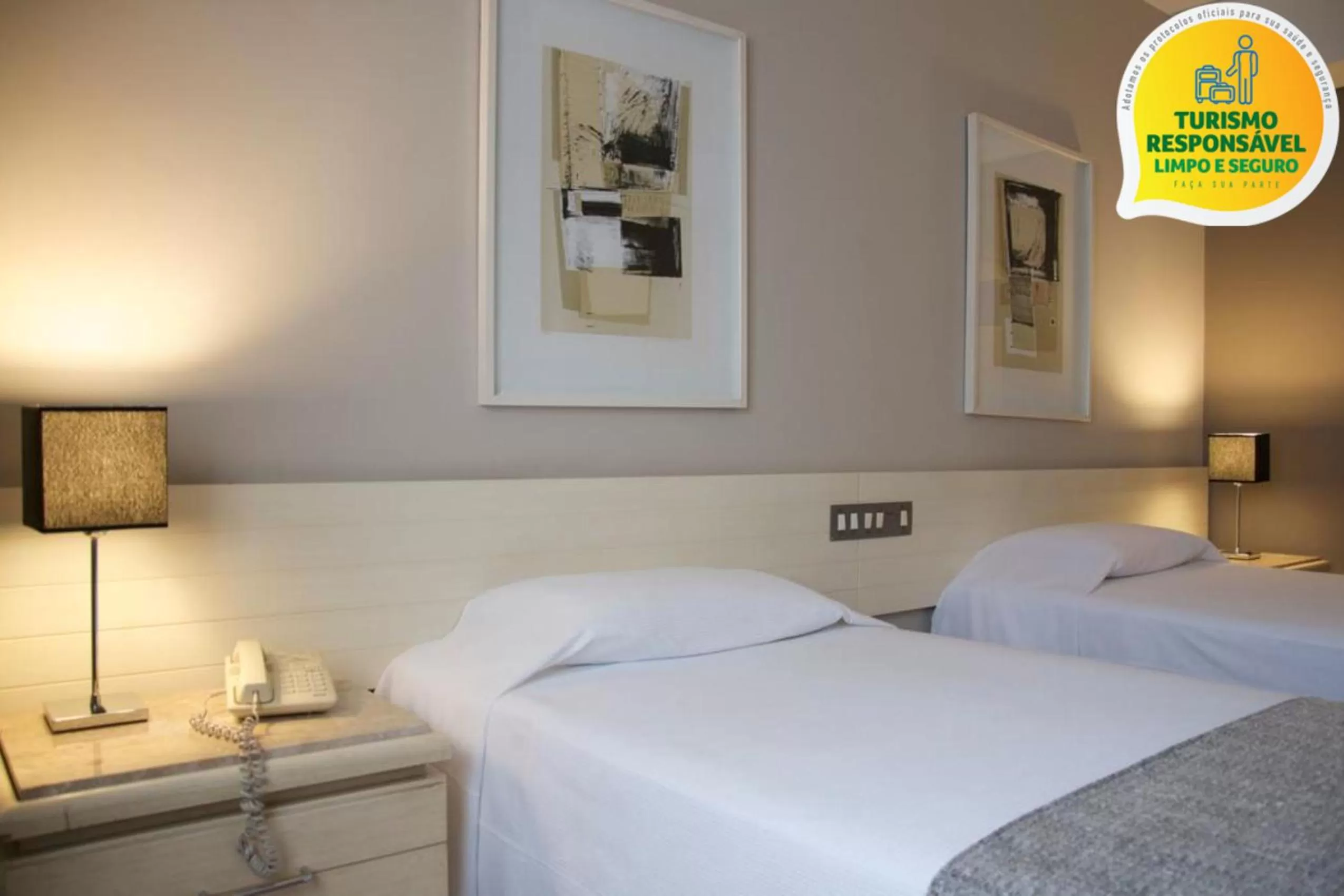 Bed in Hotel Victoria Villa Curitiba by Nacional Inn