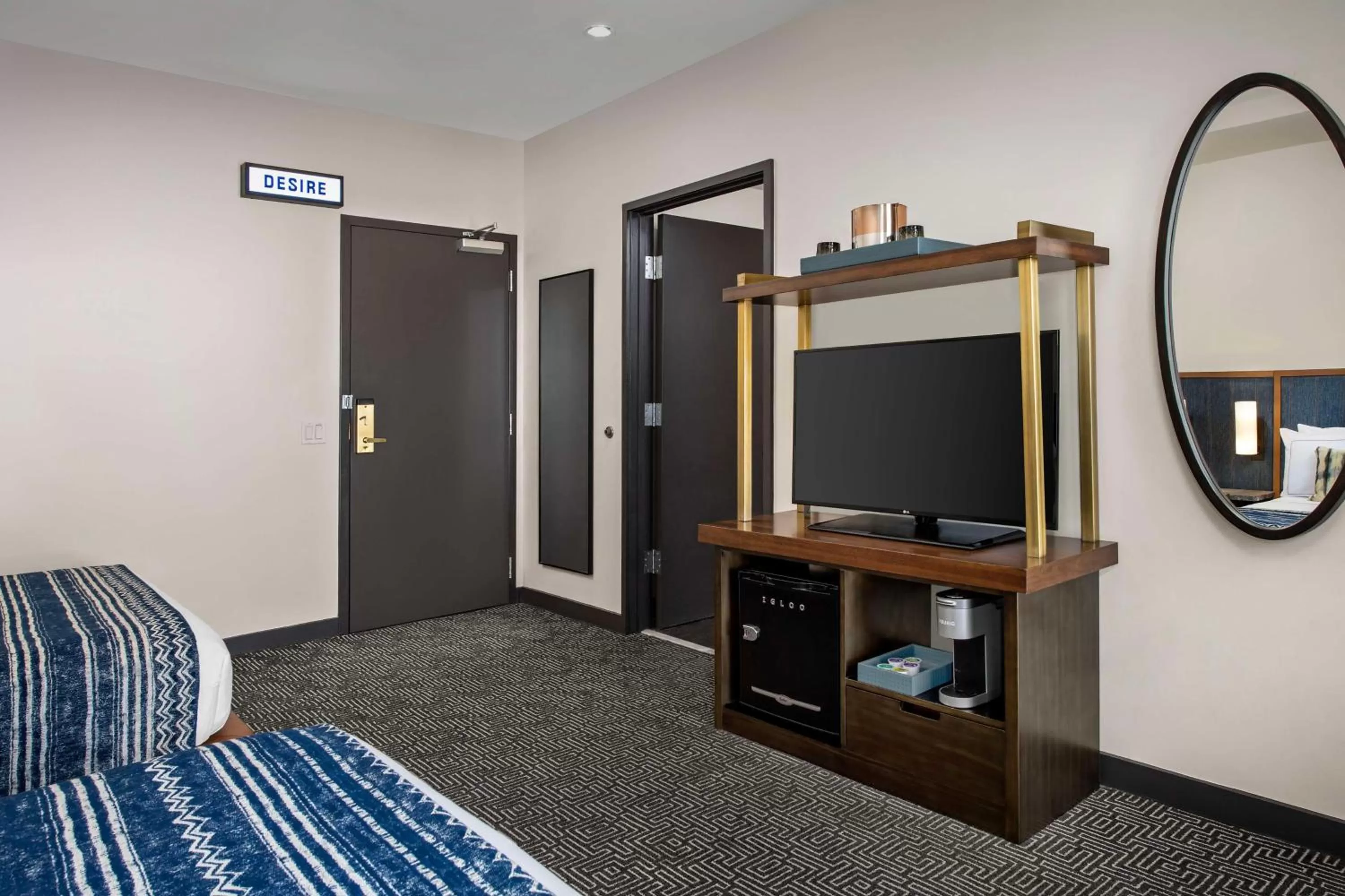 Bed in The Troubadour Hotel New Orleans