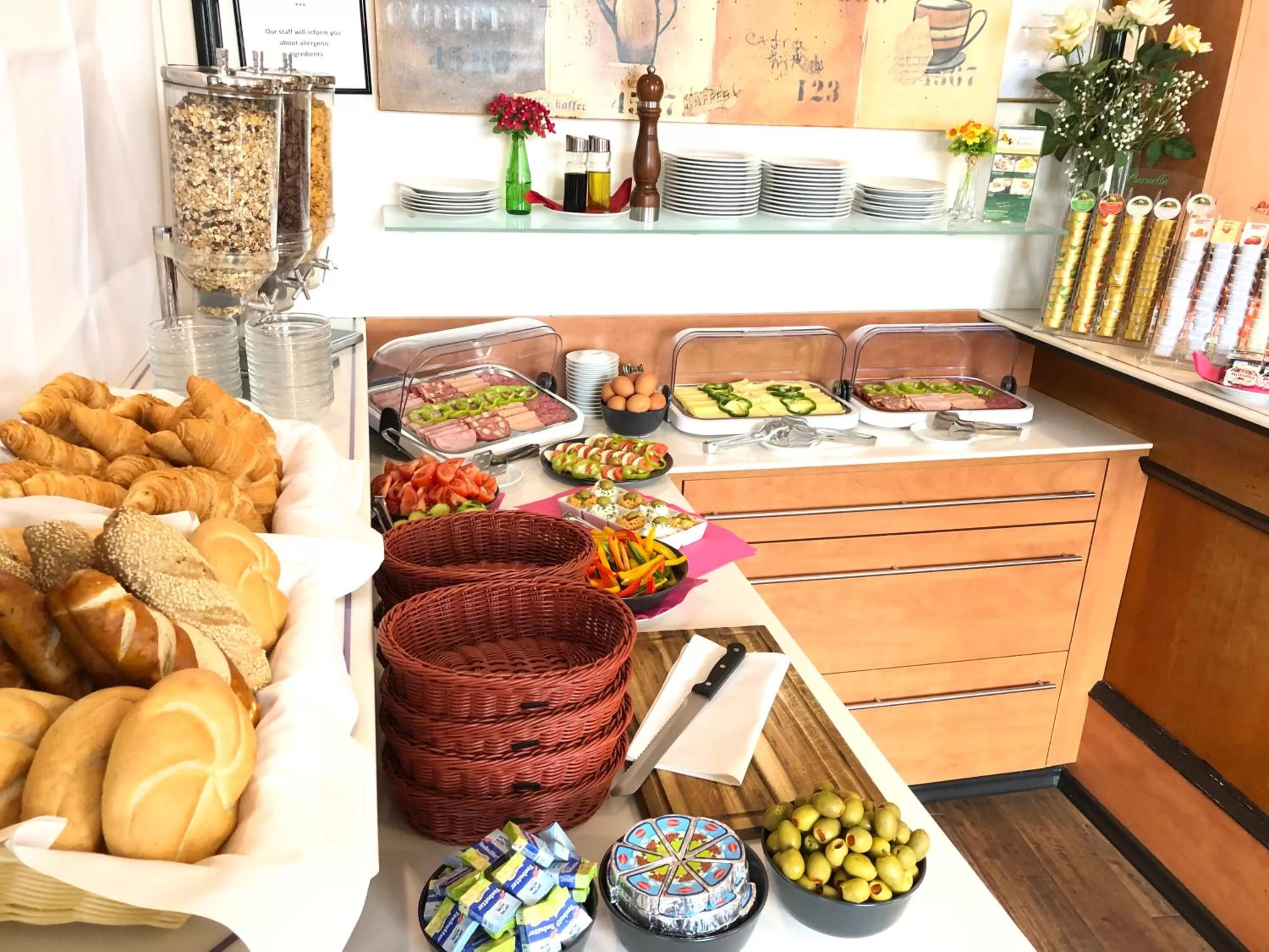 Food and drinks in Hotel König