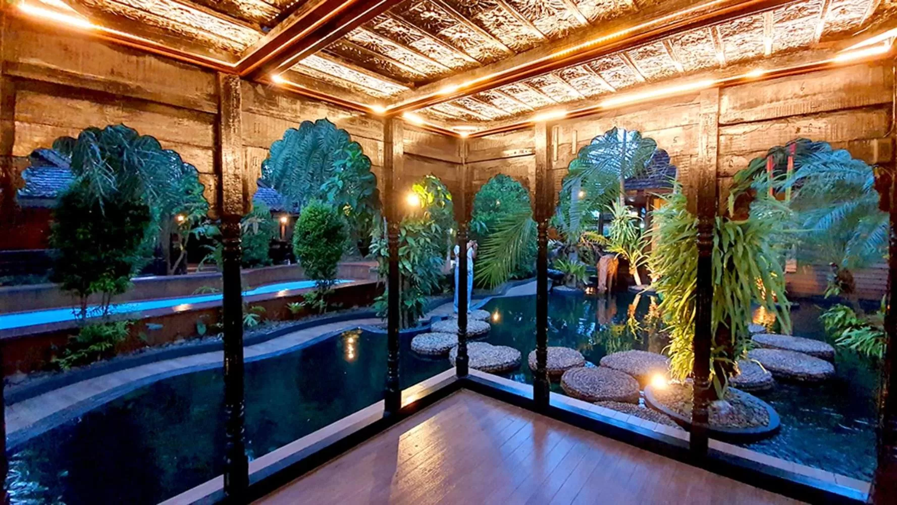 Swimming pool in Baan Habeebee Resort