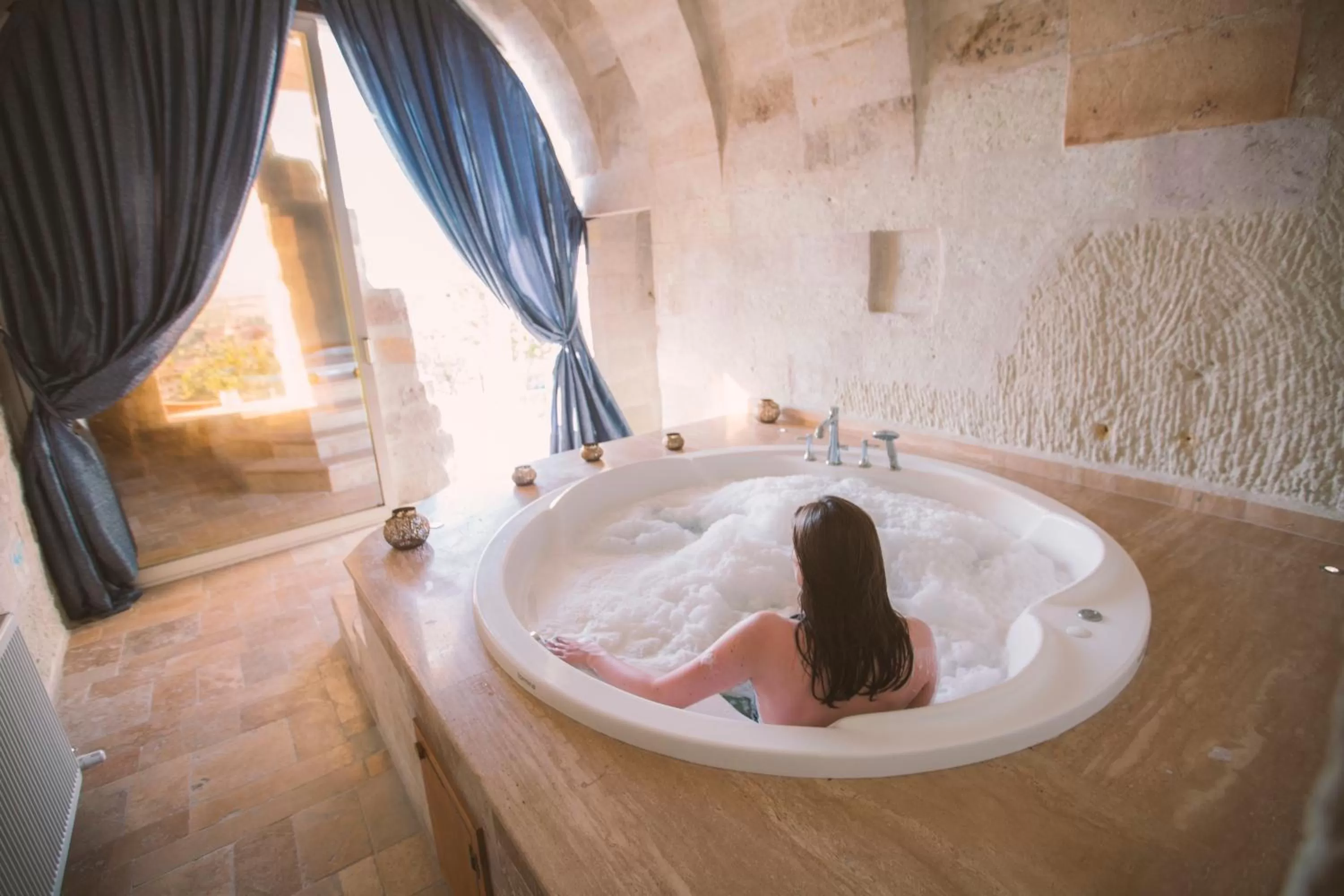 Hot Tub in Azure Cave Suites - Cappadocia