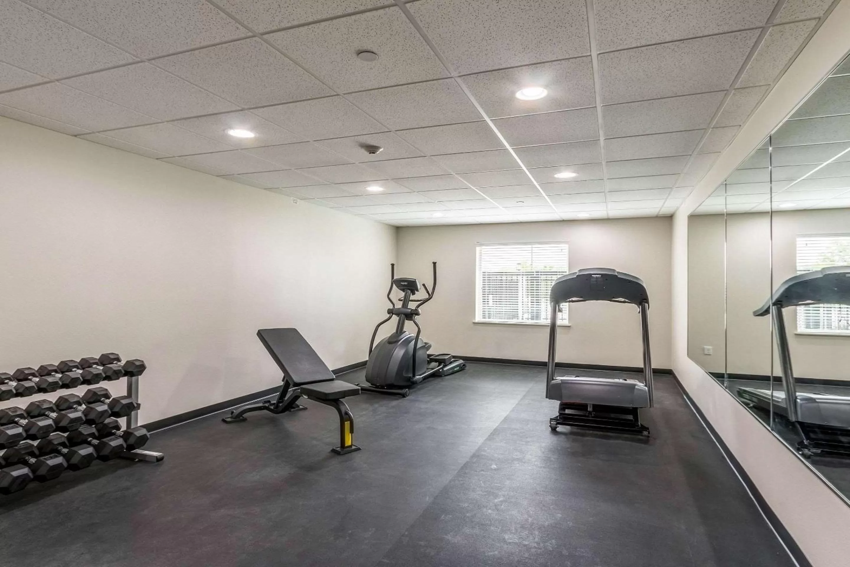 Fitness centre/facilities in Sleep Inn & Suites College Station near University