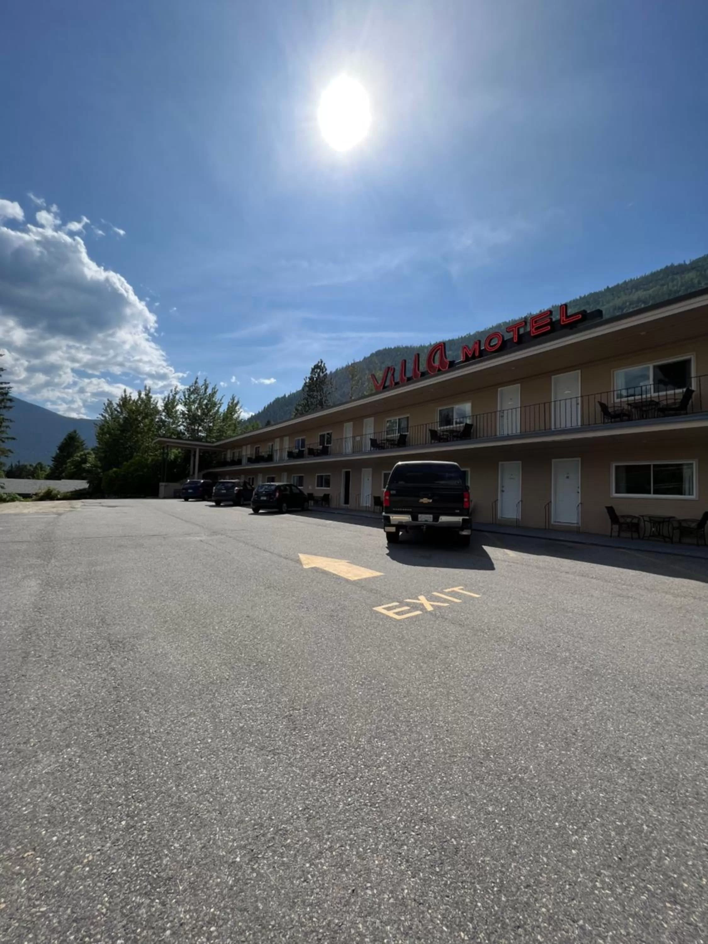 Property building in Villa Motel