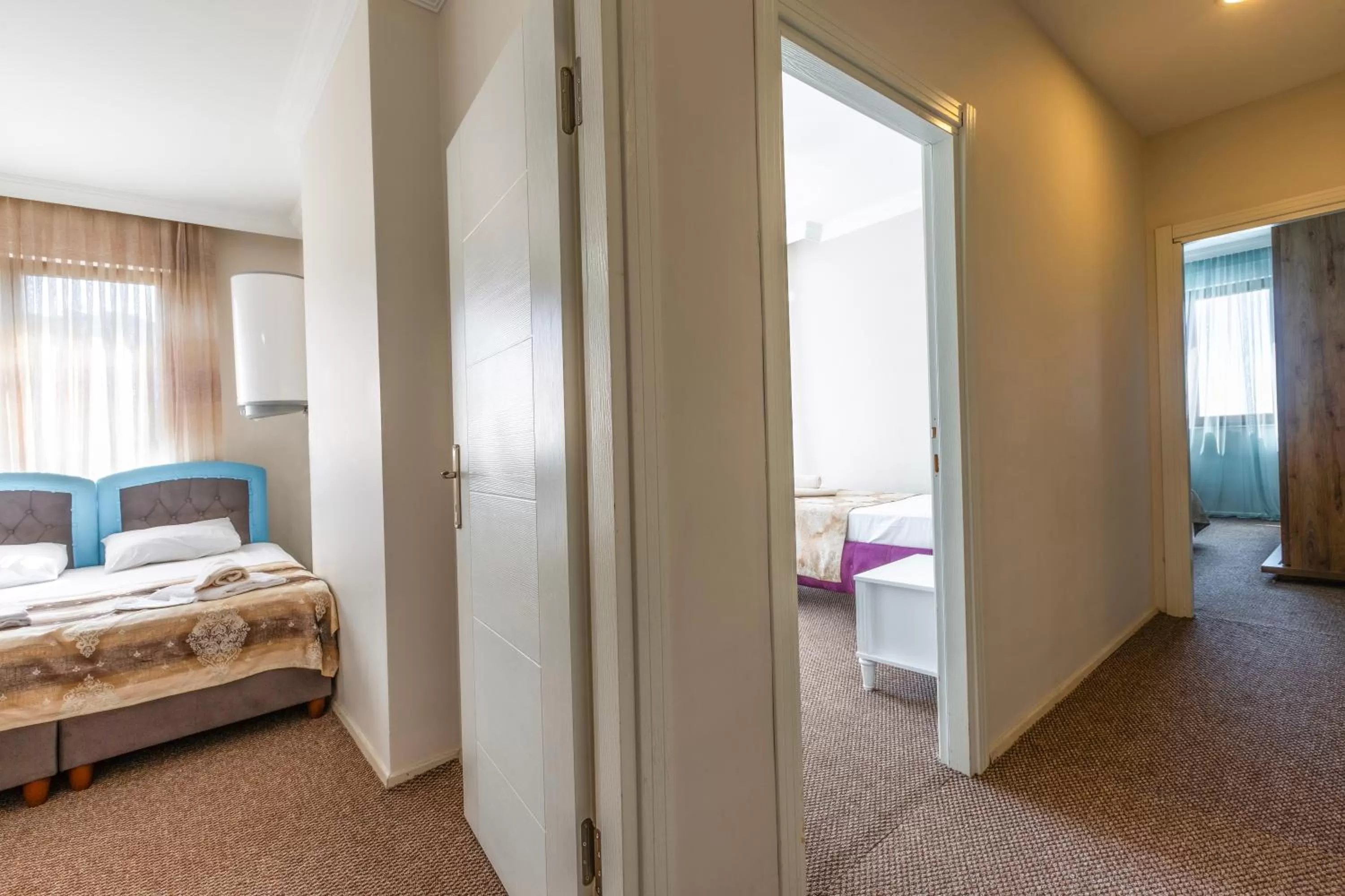 Bed in Bikka&Asell Suite Hotel