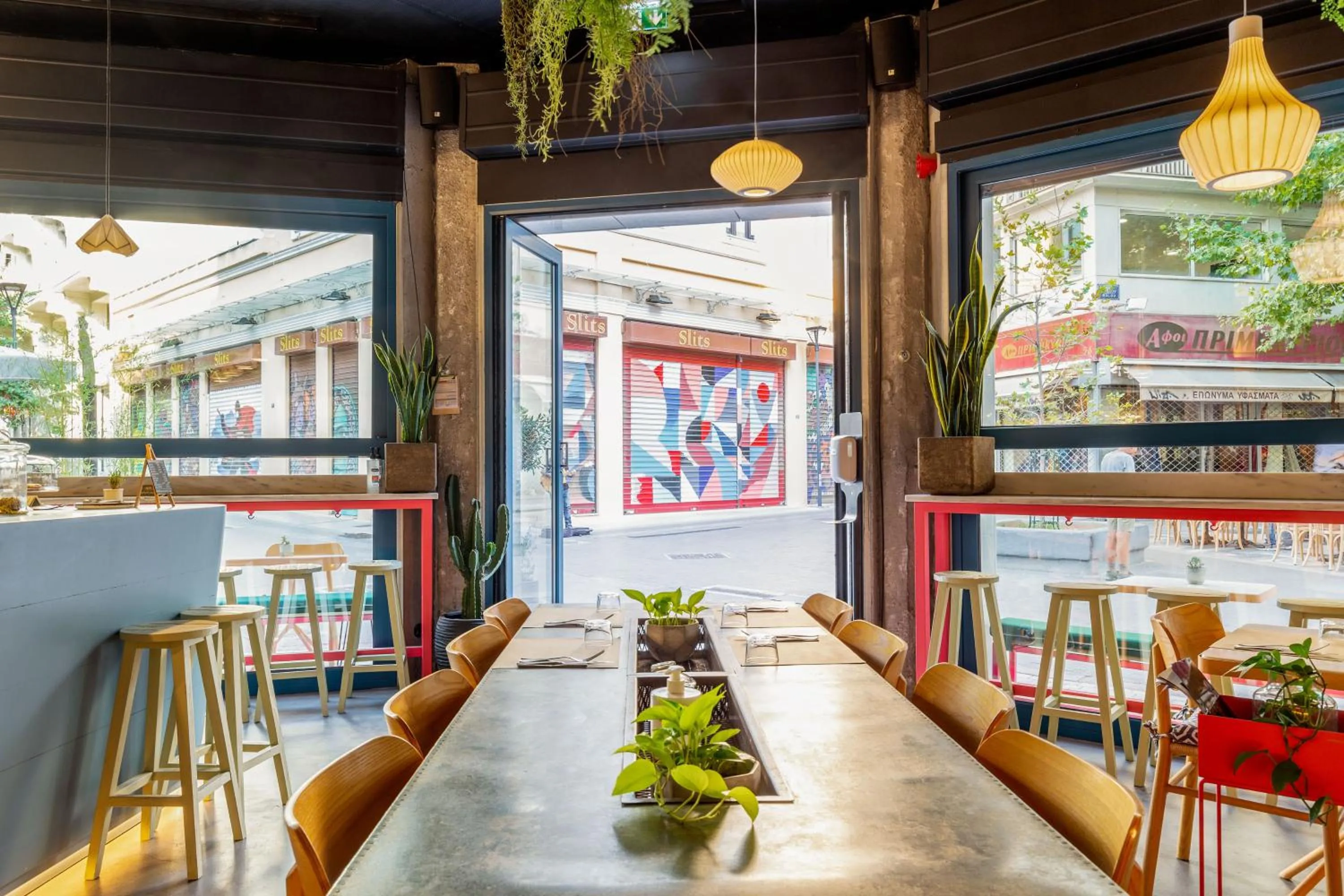 Breakfast, Restaurant/Places to Eat in Blend Hotel