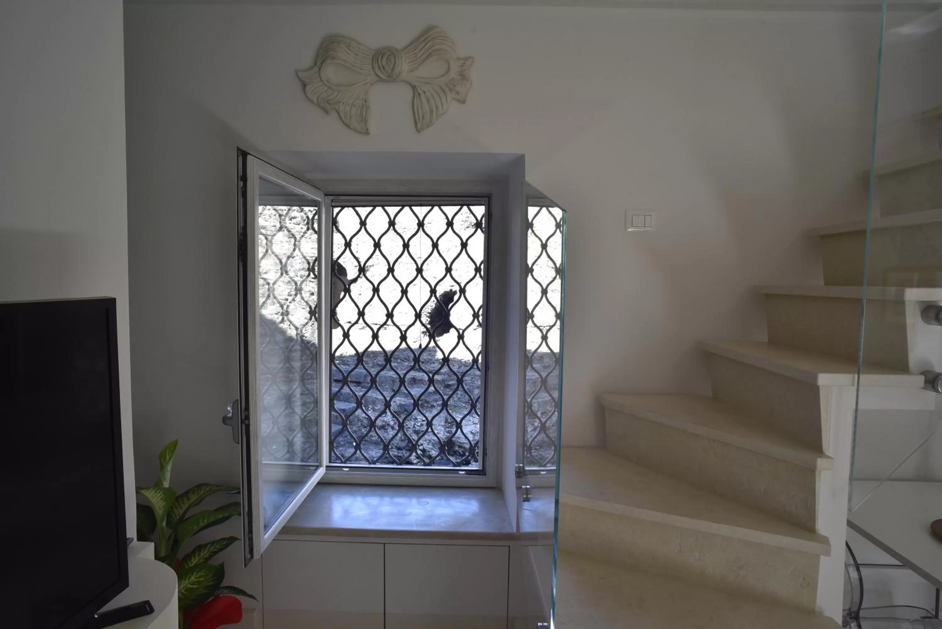 Nearby landmark in Home dentro il teatro