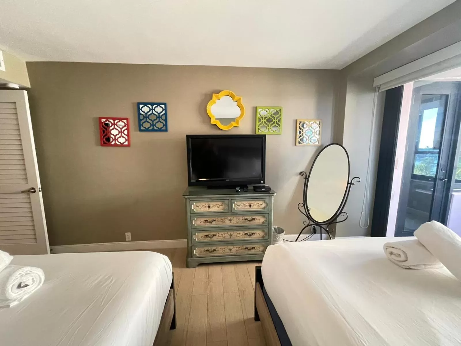 Bedroom, TV/Entertainment Center in The Alexander Beach Residences