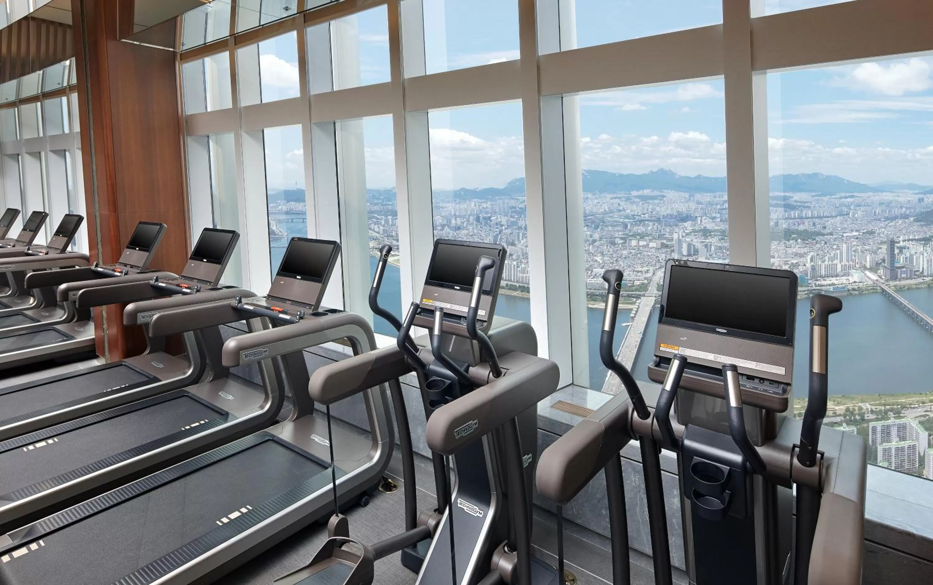 Fitness centre/facilities in Signiel Seoul