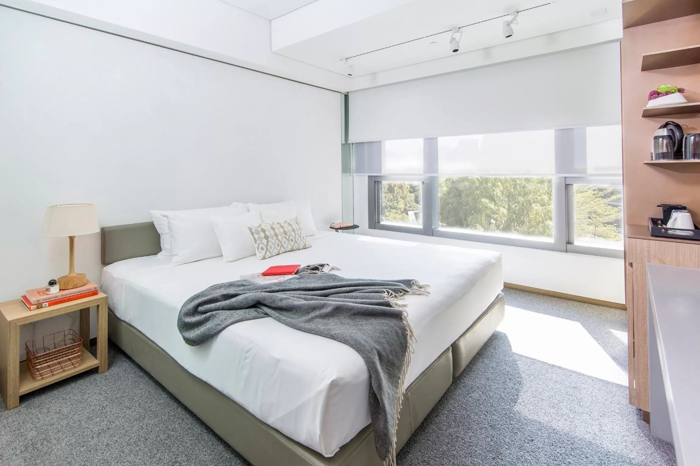 Photo of the whole room, Bed in Hotel Stage