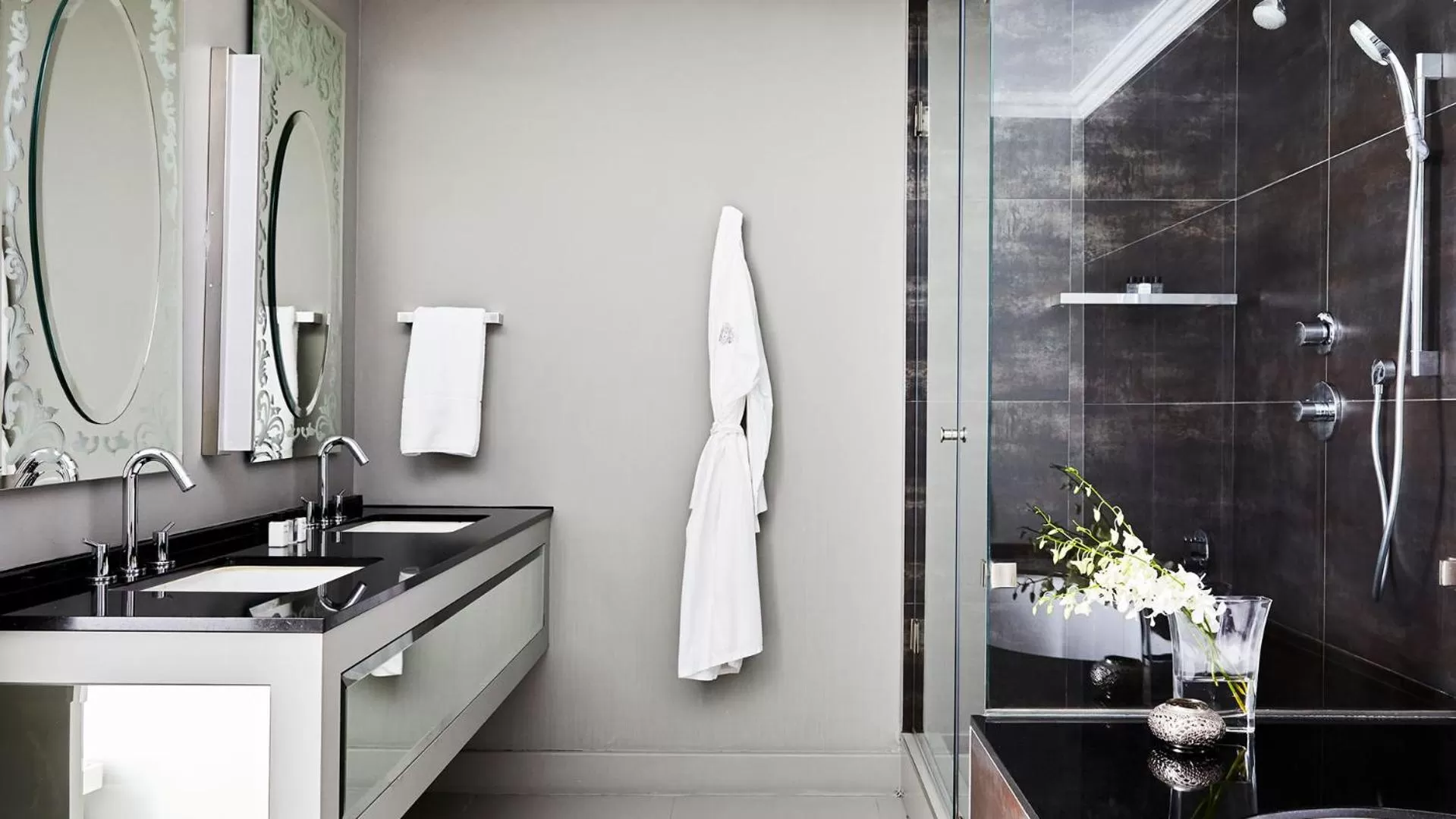 Queen Victoria Hotel by NEWMARK