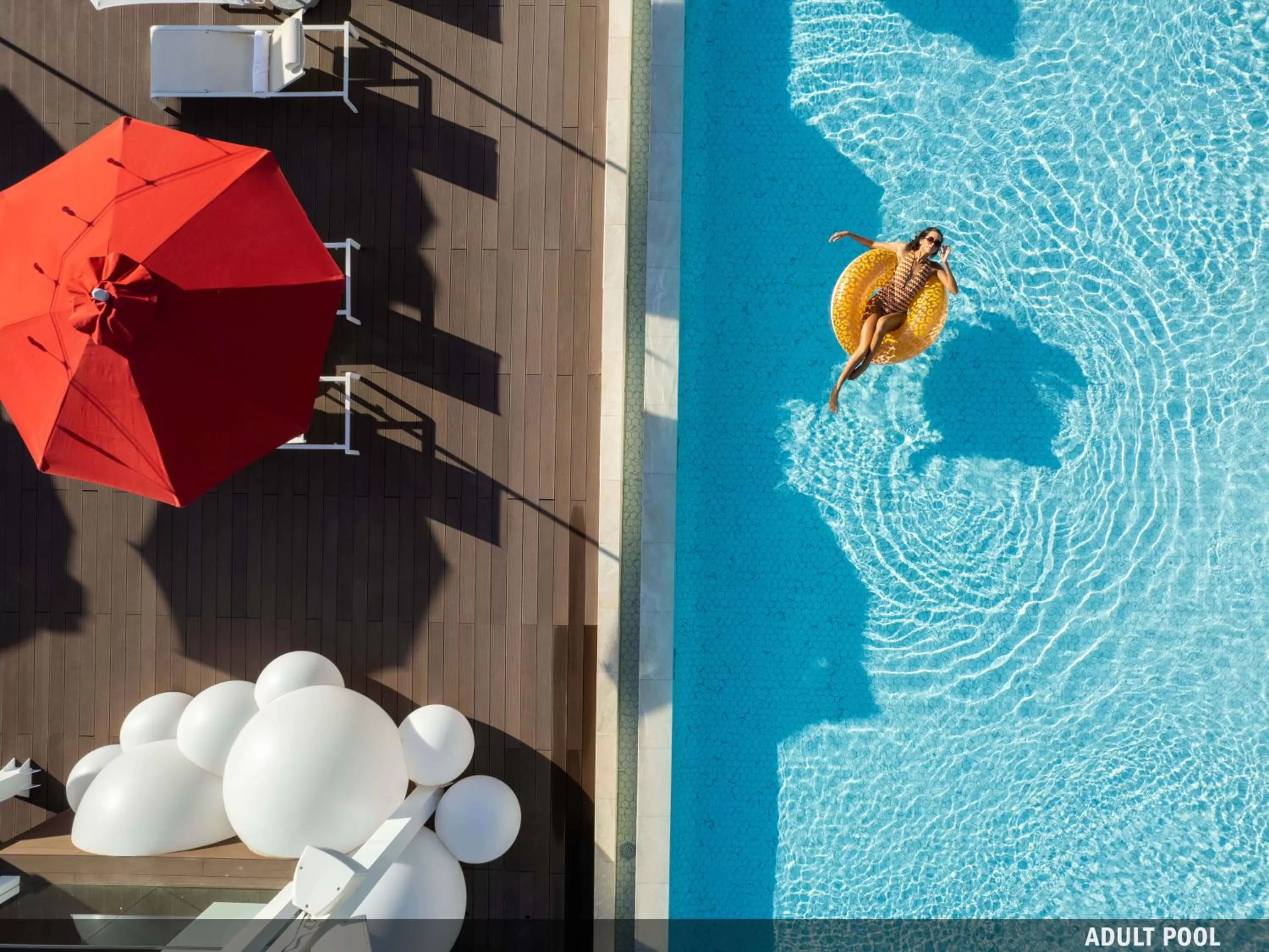 Restaurant/places to eat in Th8 Palm Dubai Beach Resort Vignette Collection, an IHG hotel